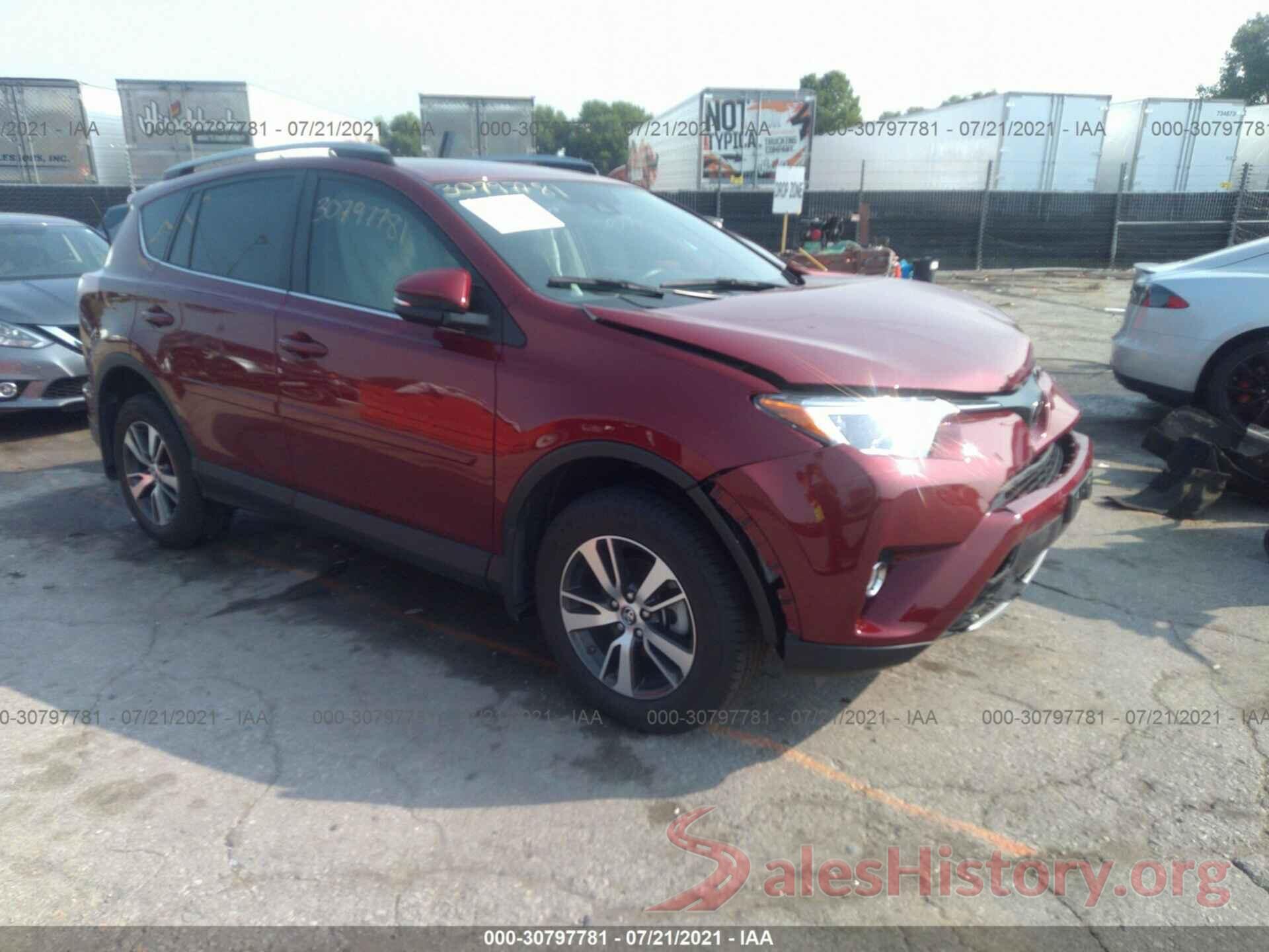 2T3RFREV3JW833870 2018 TOYOTA RAV4