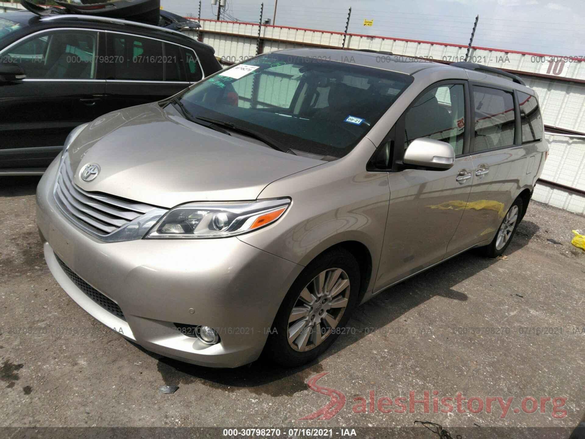 5TDYZ3DC3HS858912 2017 TOYOTA SIENNA