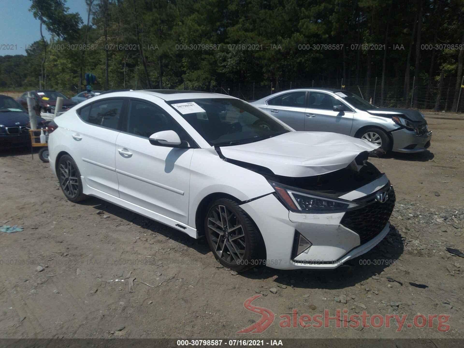 KMHD04LB8KU861830 2019 HYUNDAI ELANTRA