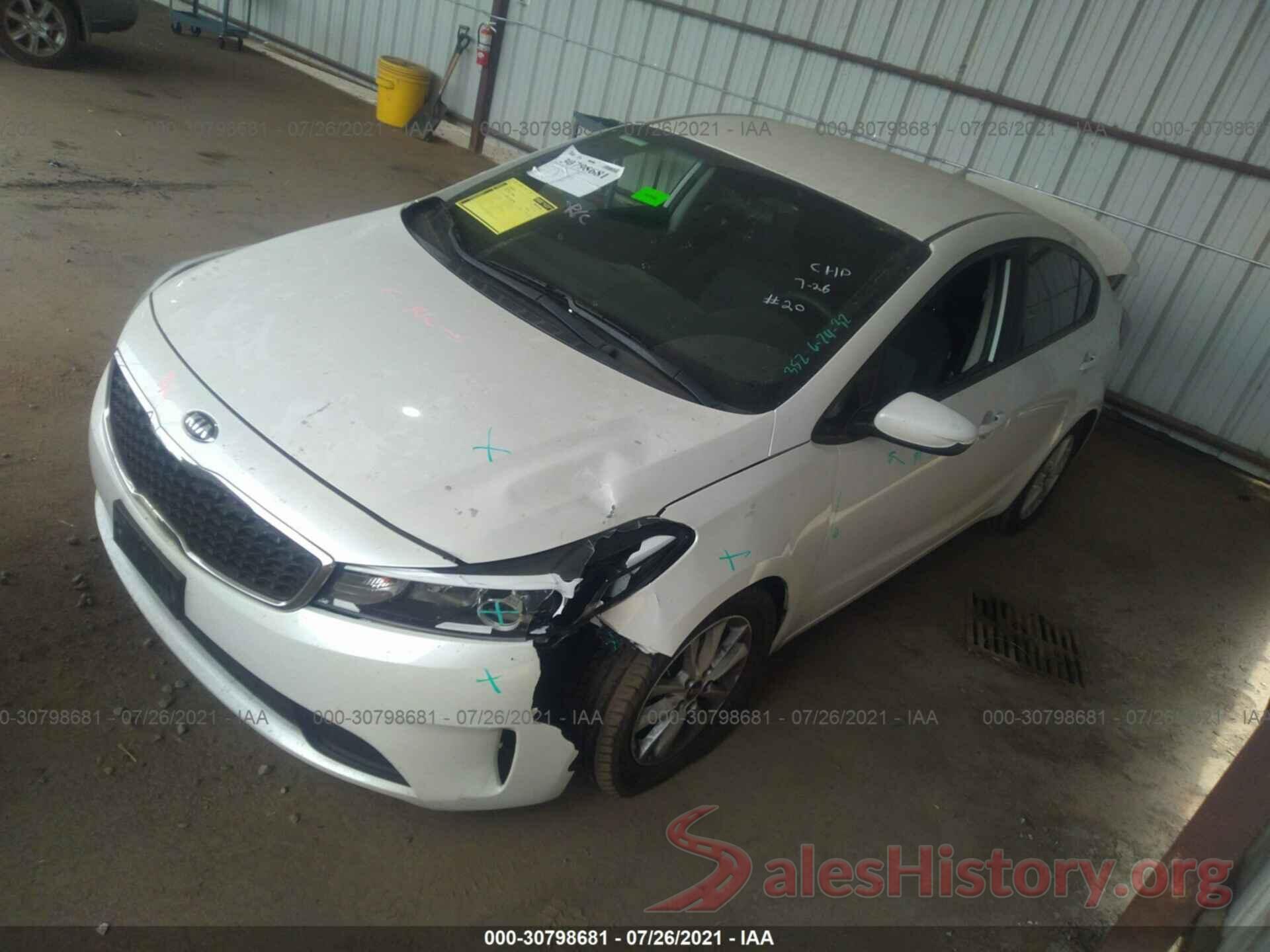 3KPFL4A7XHE132724 2017 KIA FORTE