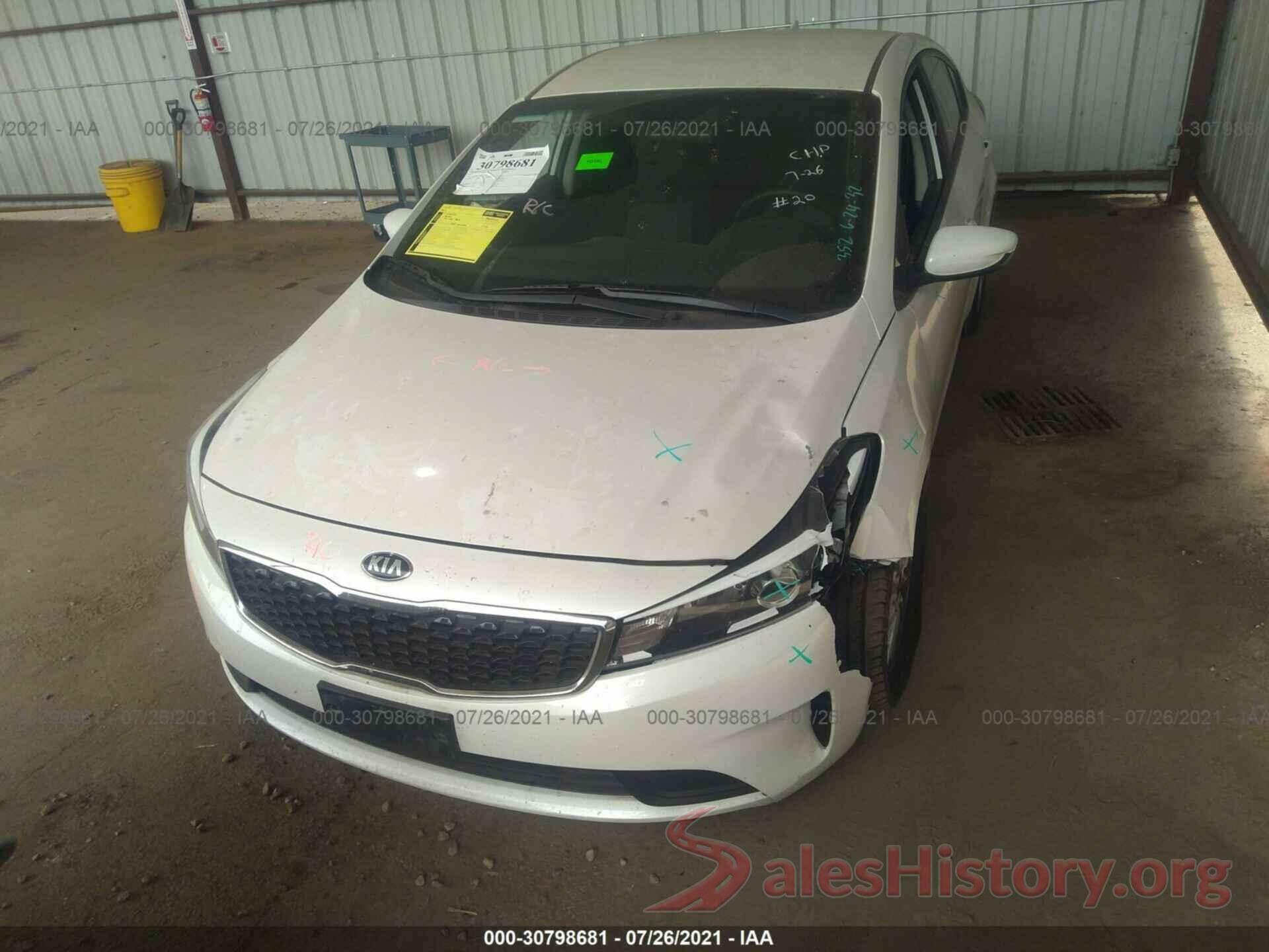 3KPFL4A7XHE132724 2017 KIA FORTE