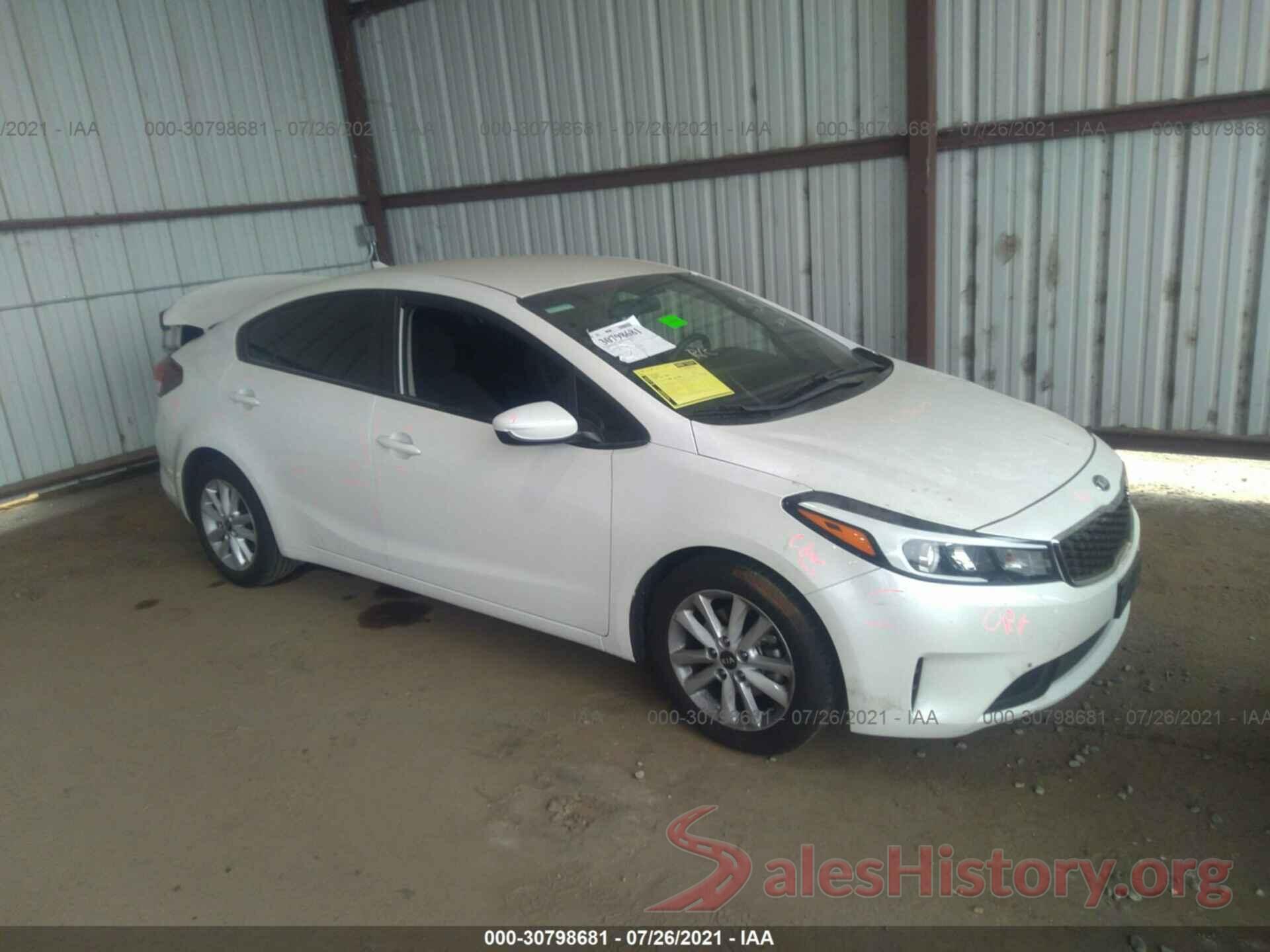 3KPFL4A7XHE132724 2017 KIA FORTE