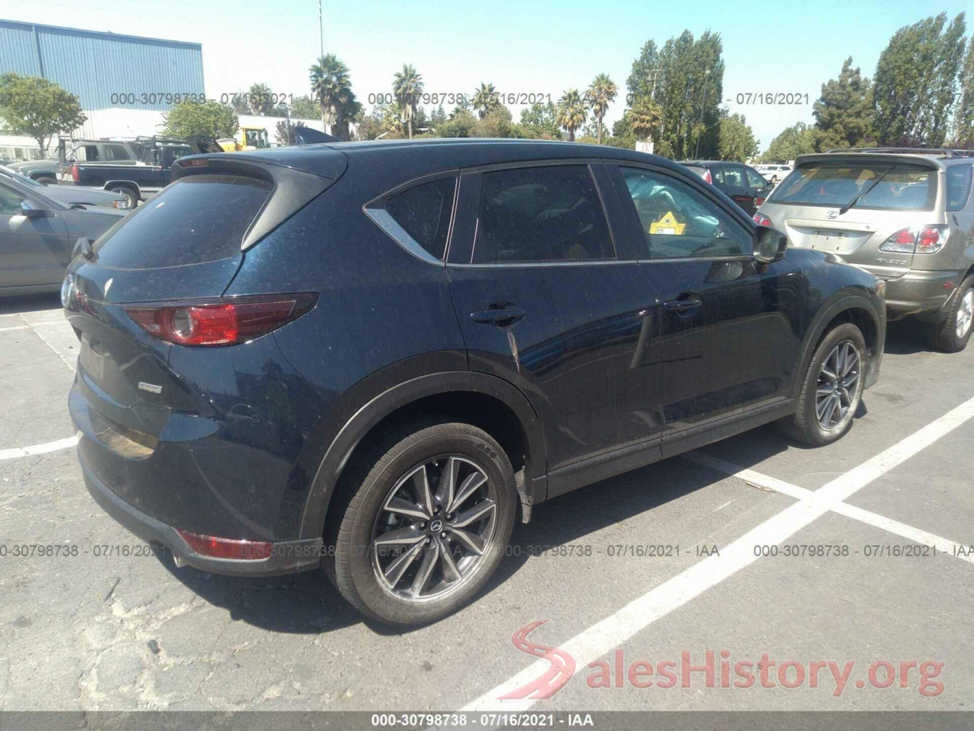 JM3KFBCM4J0470011 2018 MAZDA CX-5