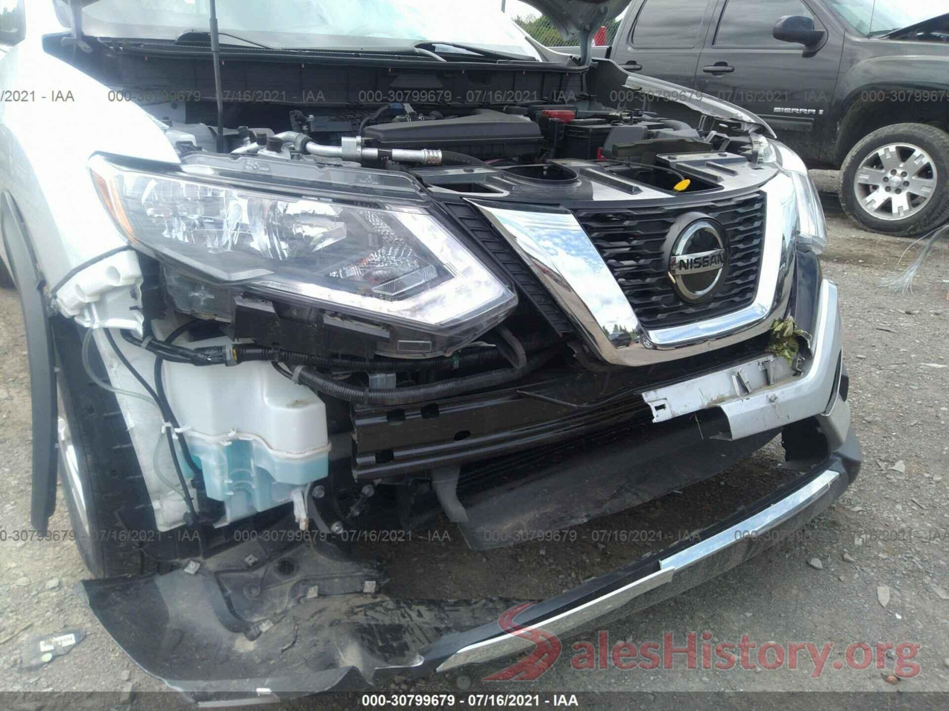 5N1AT2MV9JC795512 2018 NISSAN ROGUE