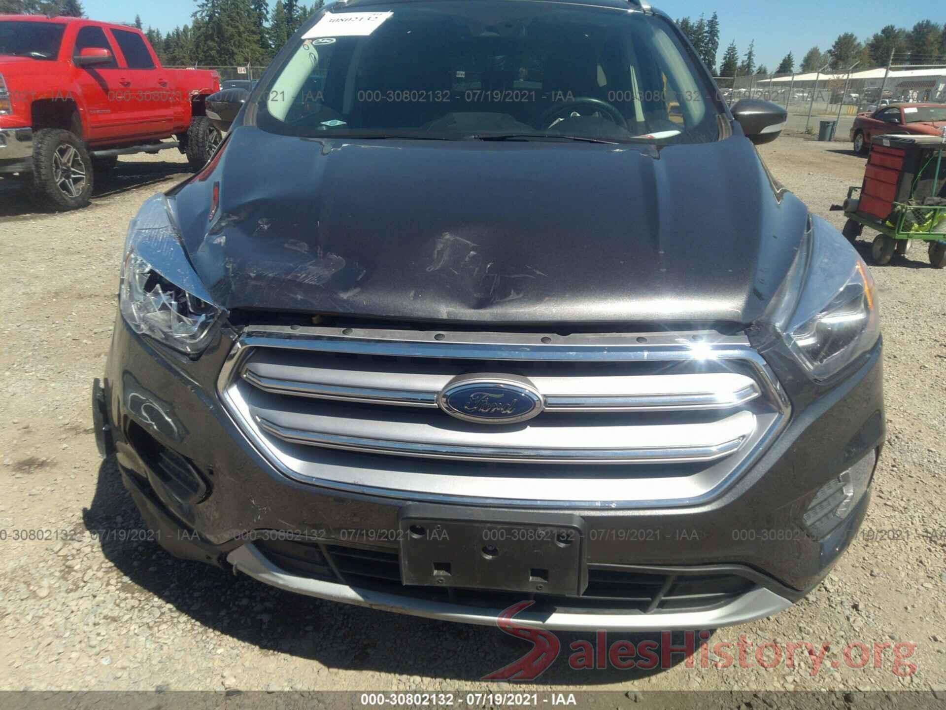 1FMCU9J91HUC96181 2017 FORD ESCAPE