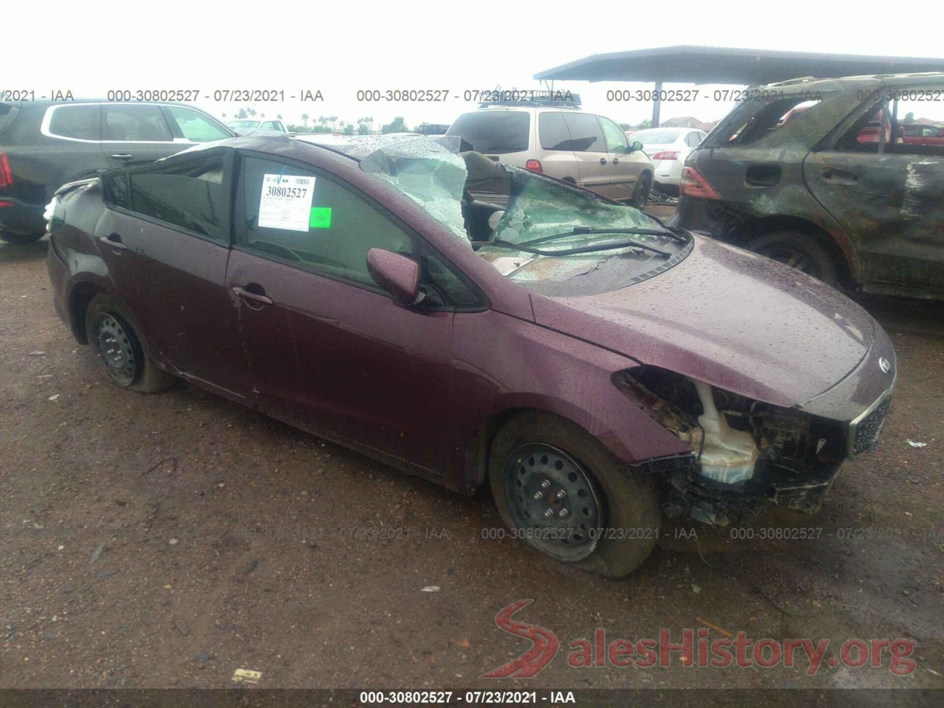 3KPFK4A7XJE181916 2018 KIA FORTE