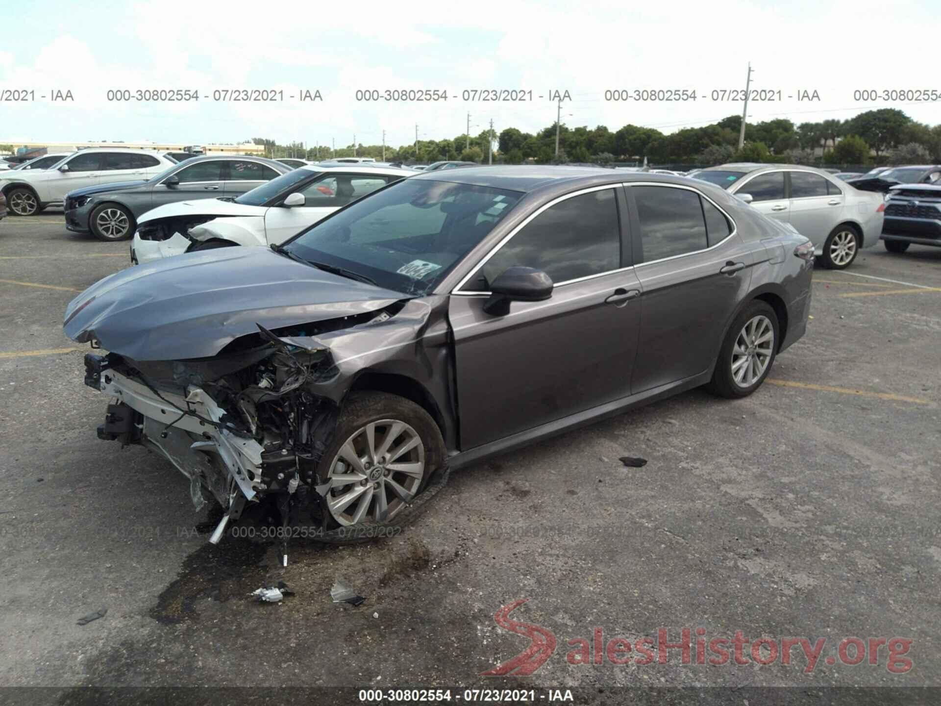 4T1C11AK2MU444104 2021 TOYOTA CAMRY