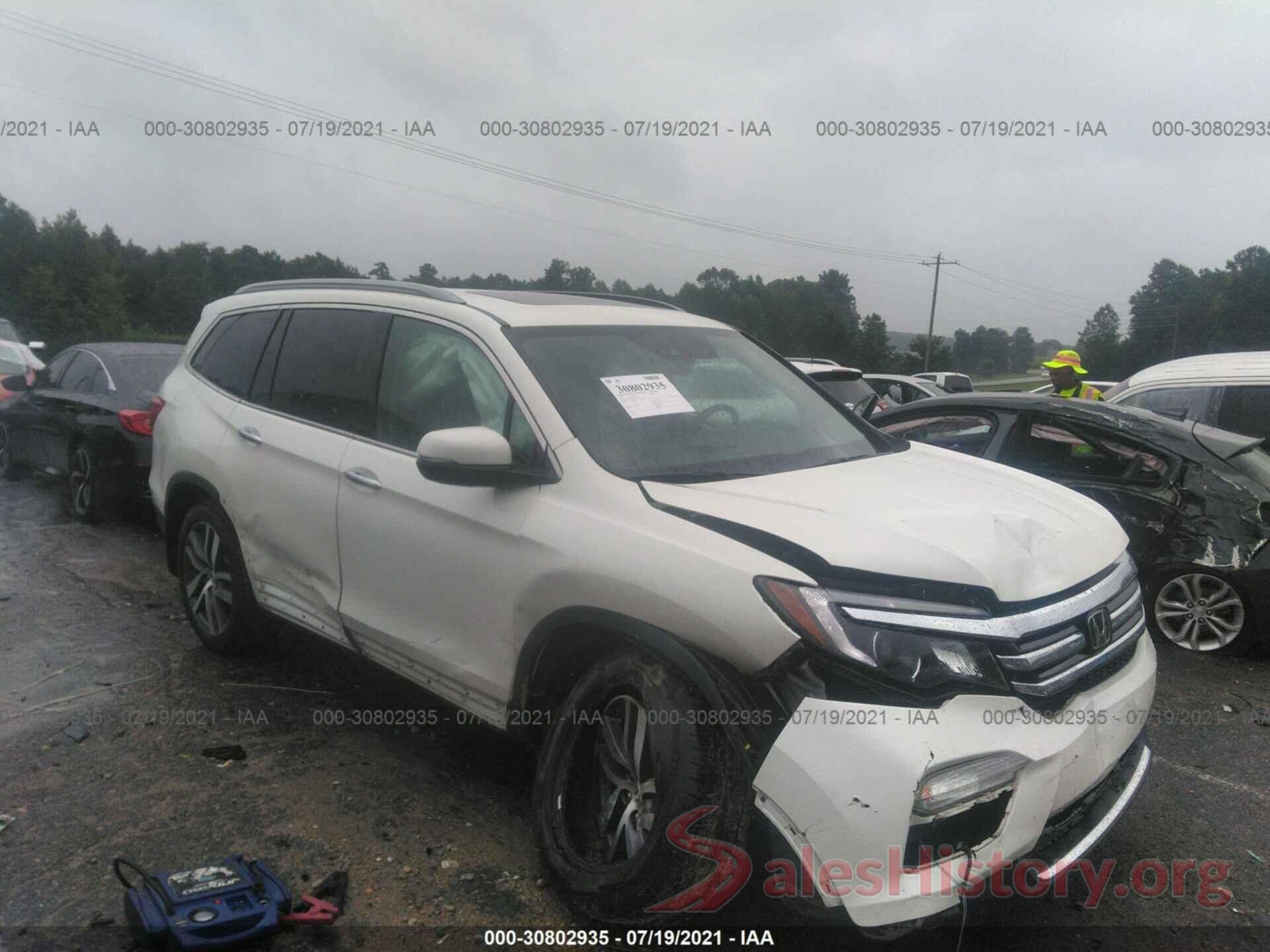 5FNYF6H02HB071559 2017 HONDA PILOT