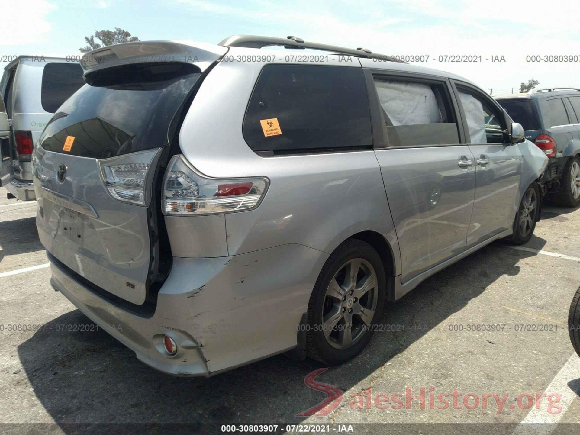 5TDXZ3DCXHS775201 2017 TOYOTA SIENNA