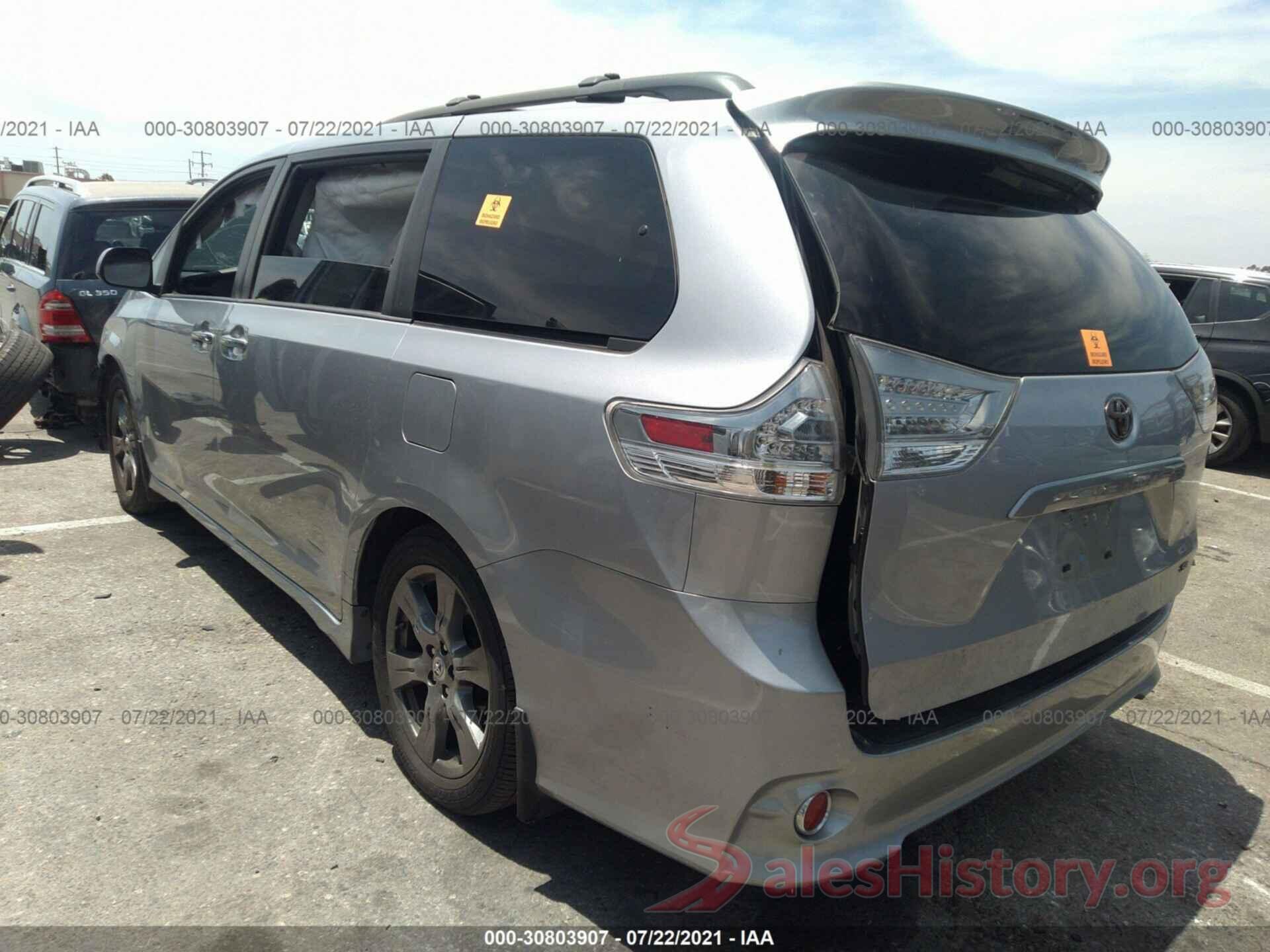 5TDXZ3DCXHS775201 2017 TOYOTA SIENNA