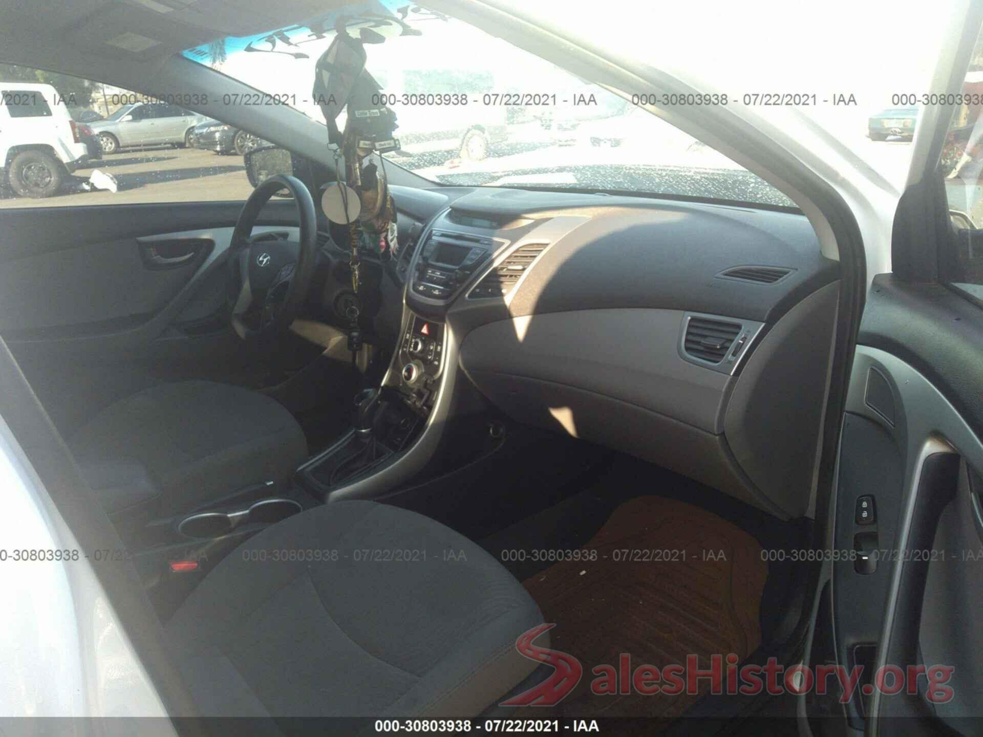 5NPDH4AE1GH751570 2016 HYUNDAI ELANTRA