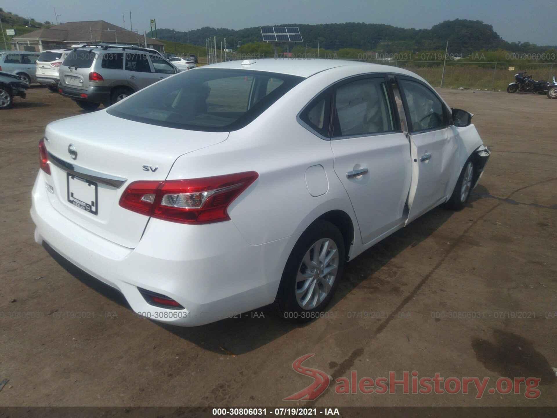 3N1AB7AP4JY243579 2018 NISSAN SENTRA