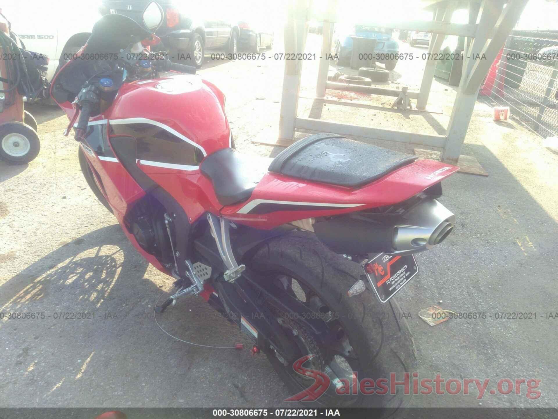 JH2PC40J3JK400329 2018 HONDA CBR600