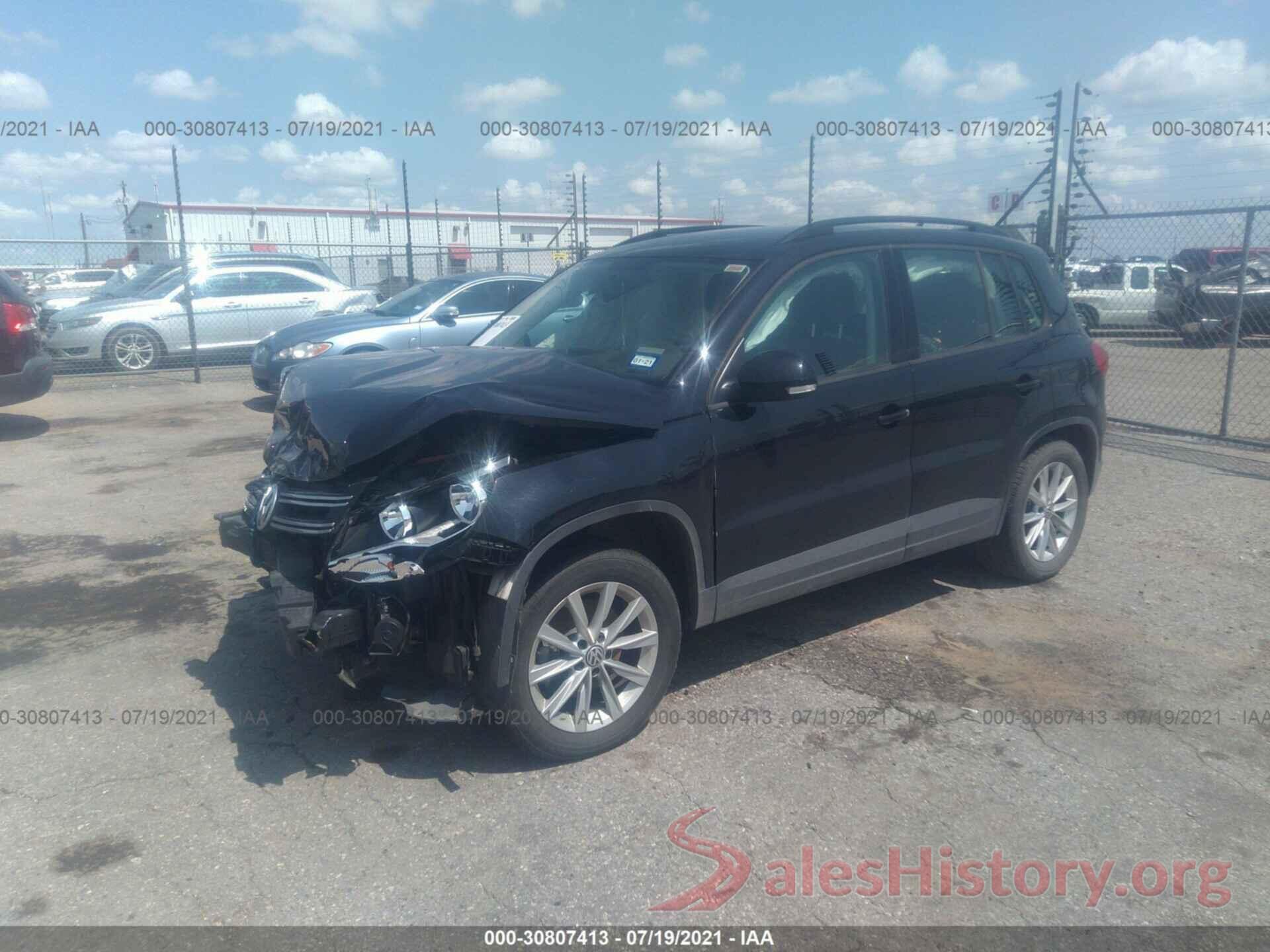 WVGAV7AX0HK042996 2017 VOLKSWAGEN TIGUAN