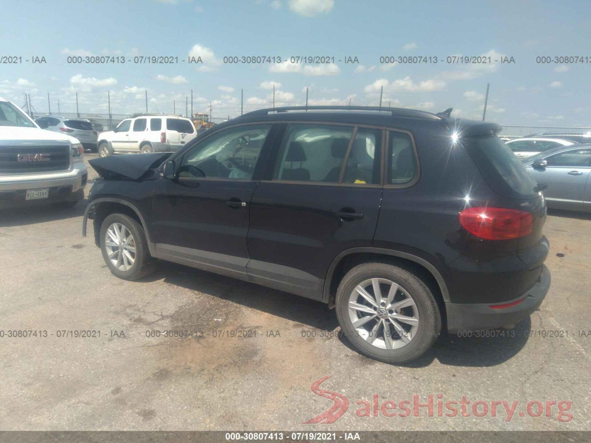 WVGAV7AX0HK042996 2017 VOLKSWAGEN TIGUAN