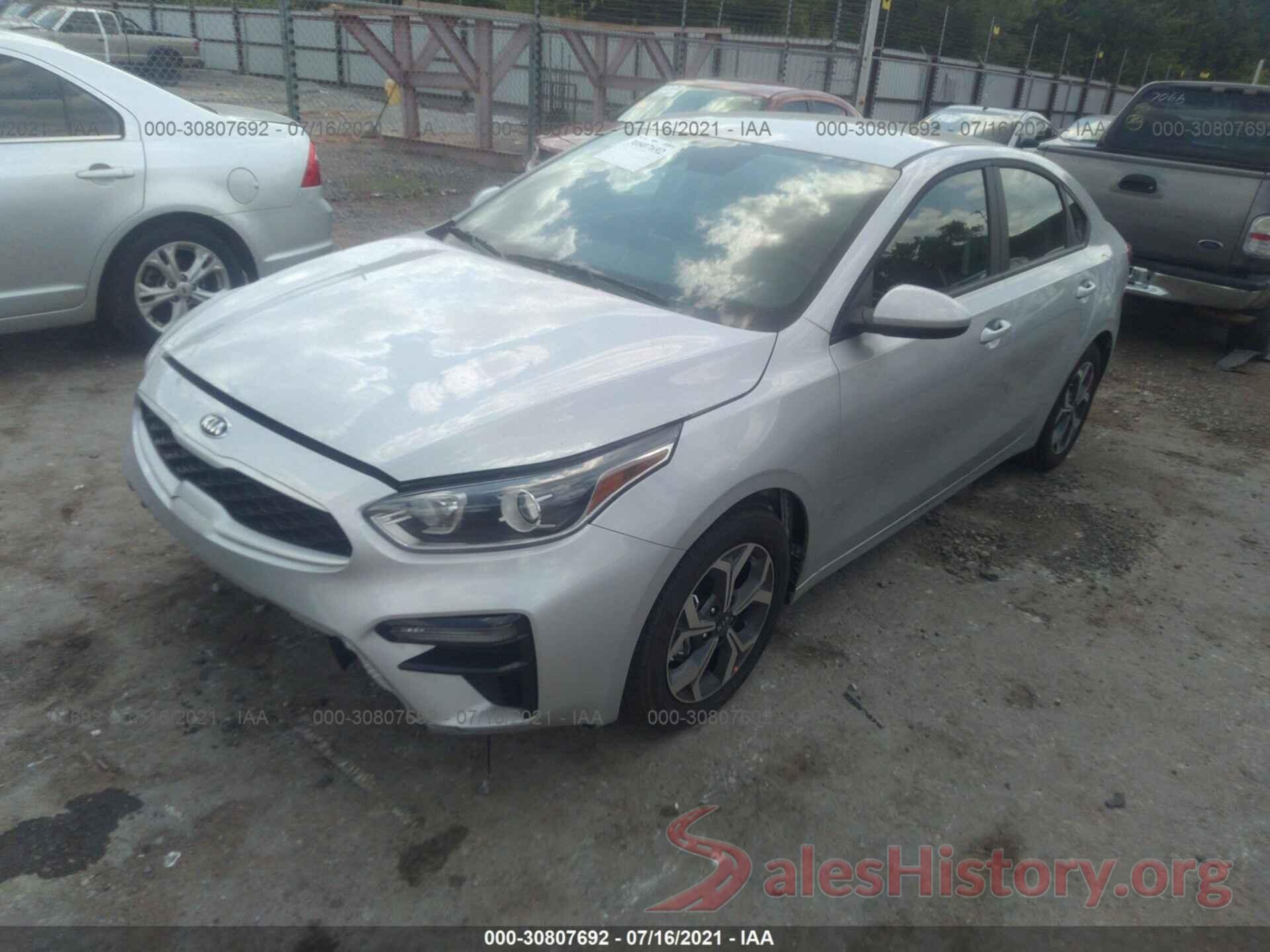 3KPF24AD8ME371207 2021 KIA FORTE