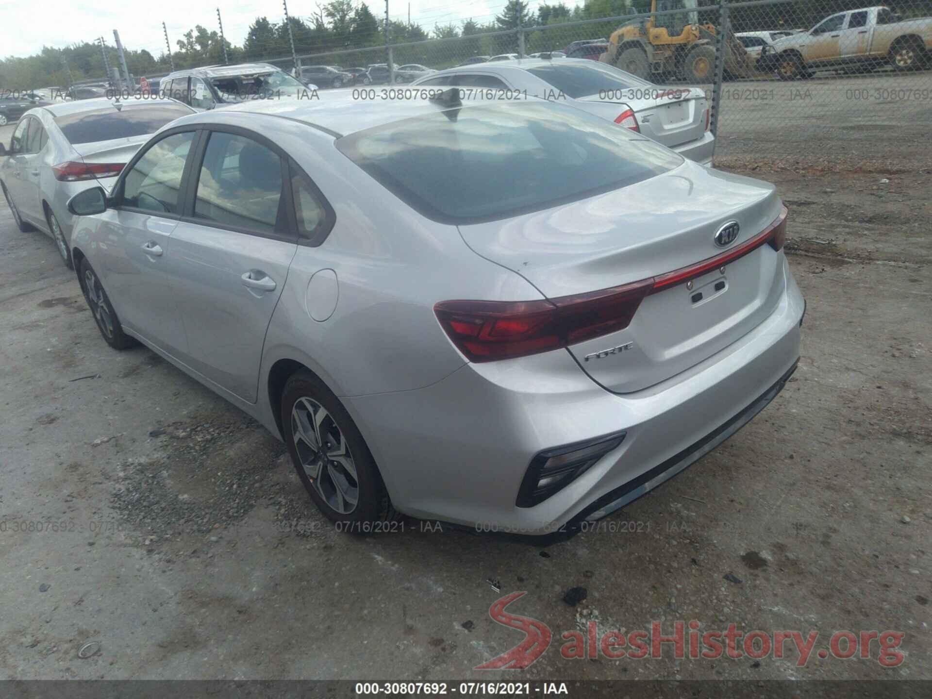 3KPF24AD8ME371207 2021 KIA FORTE