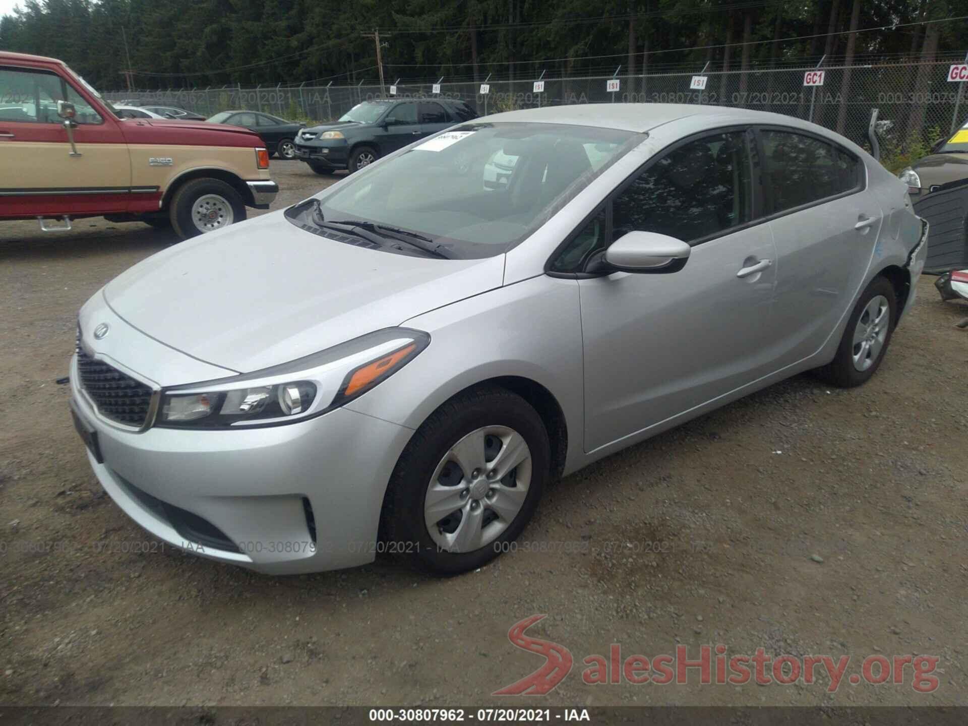 3KPFK4A77JE257429 2018 KIA FORTE