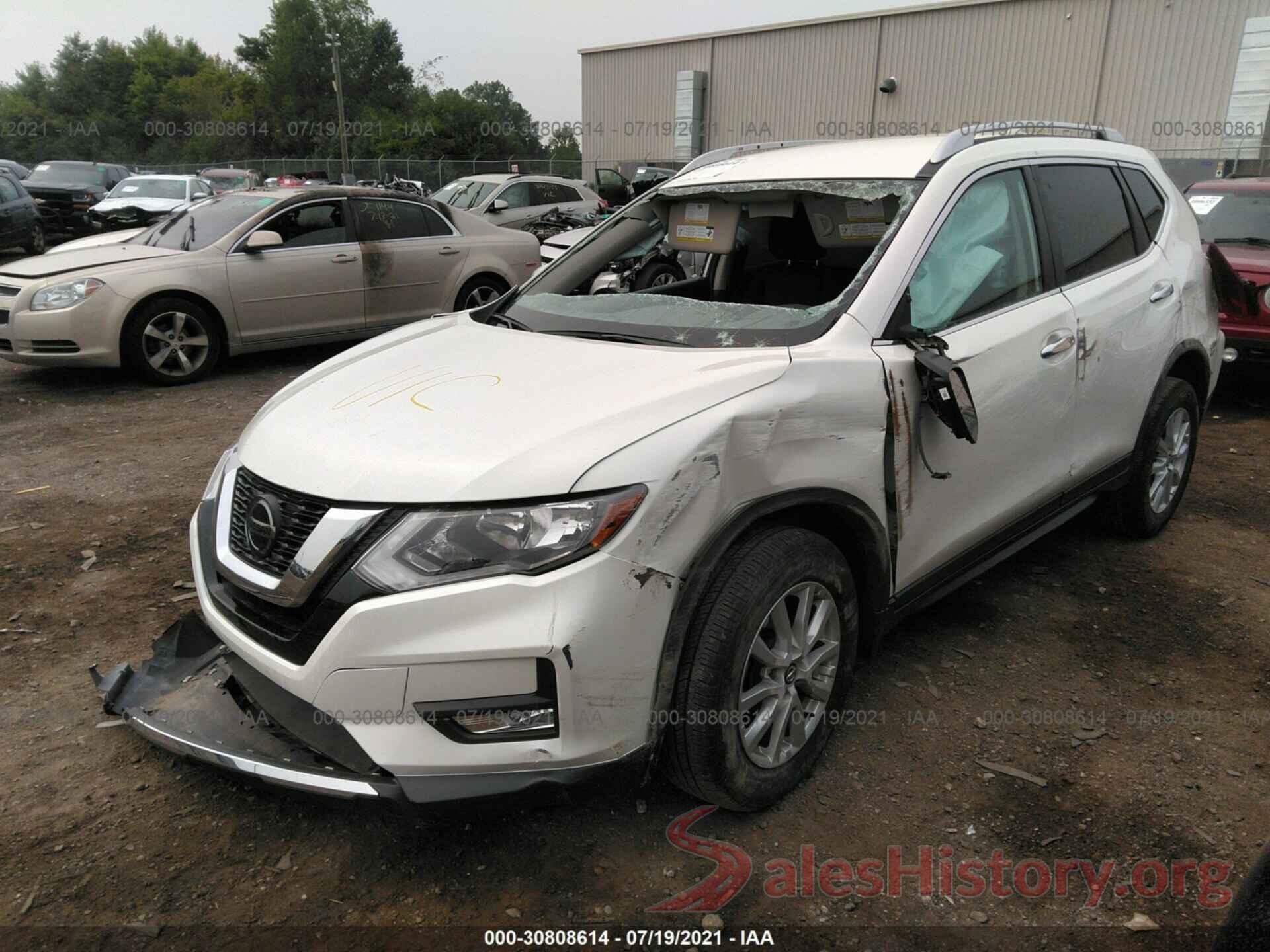 KNMAT2MV7JP553976 2018 NISSAN ROGUE