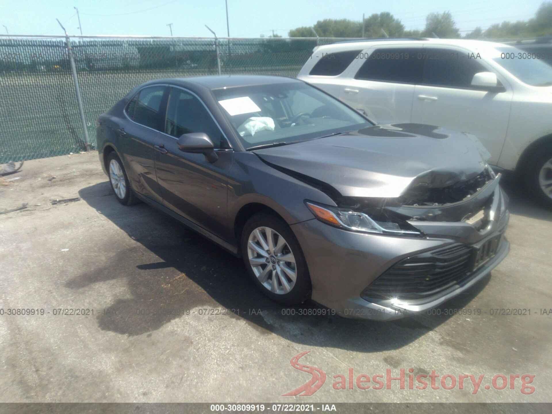 4T1B11HK6JU520243 2018 TOYOTA CAMRY