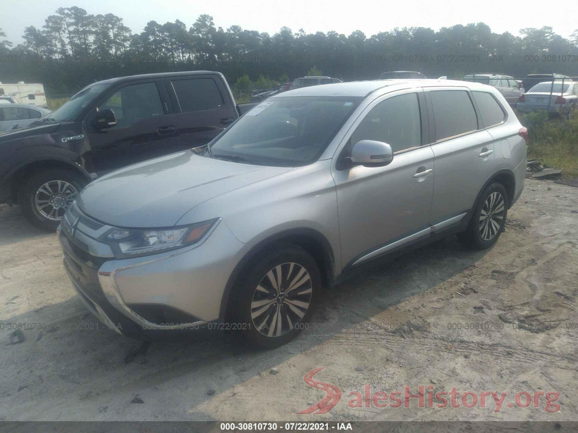 JA4AD3A3XKZ049525 2019 MITSUBISHI OUTLANDER