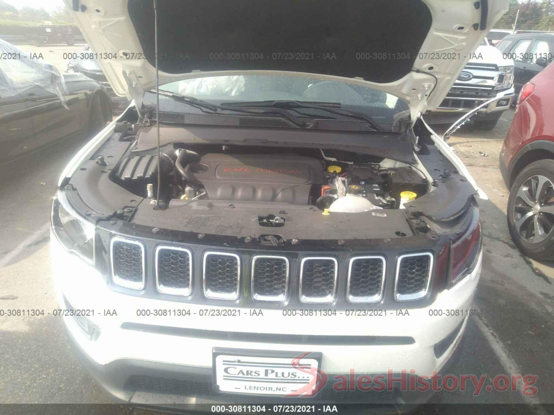 3C4NJDBBXJT307625 2018 JEEP COMPASS