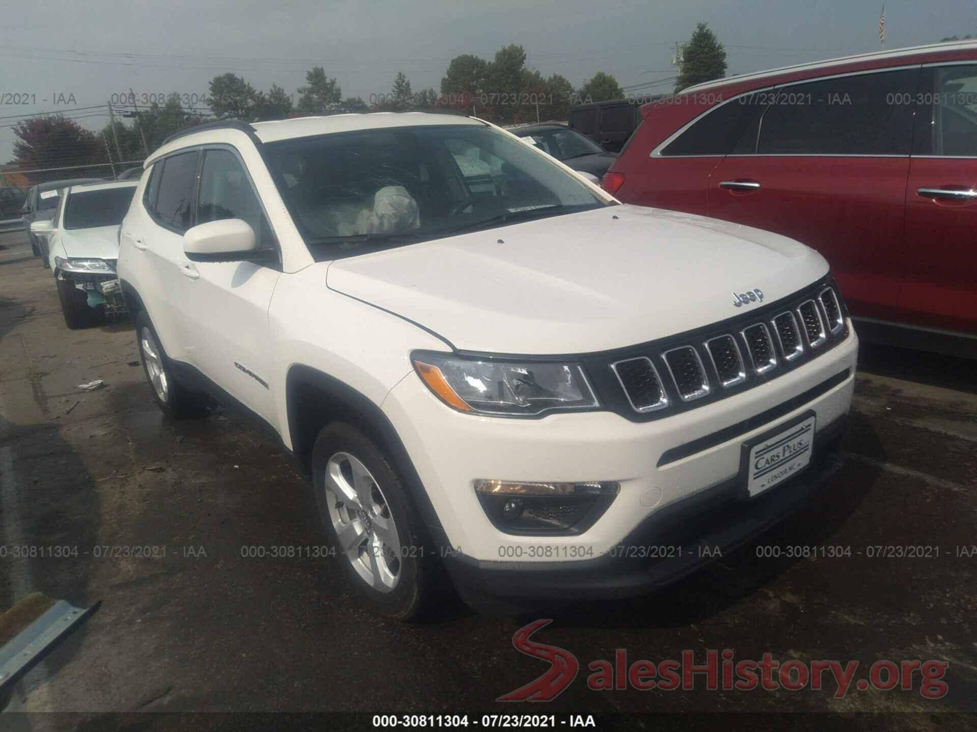 3C4NJDBBXJT307625 2018 JEEP COMPASS