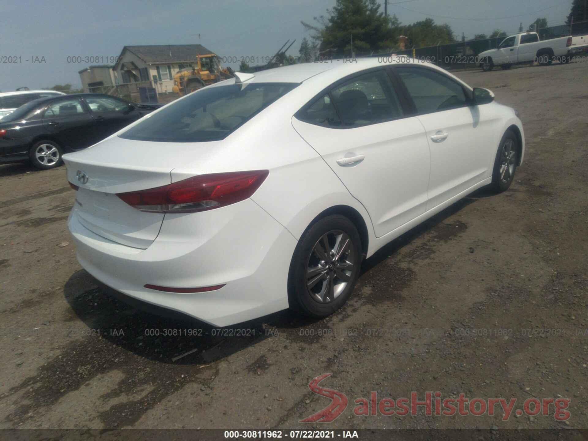 5NPD84LF2HH037700 2017 HYUNDAI ELANTRA