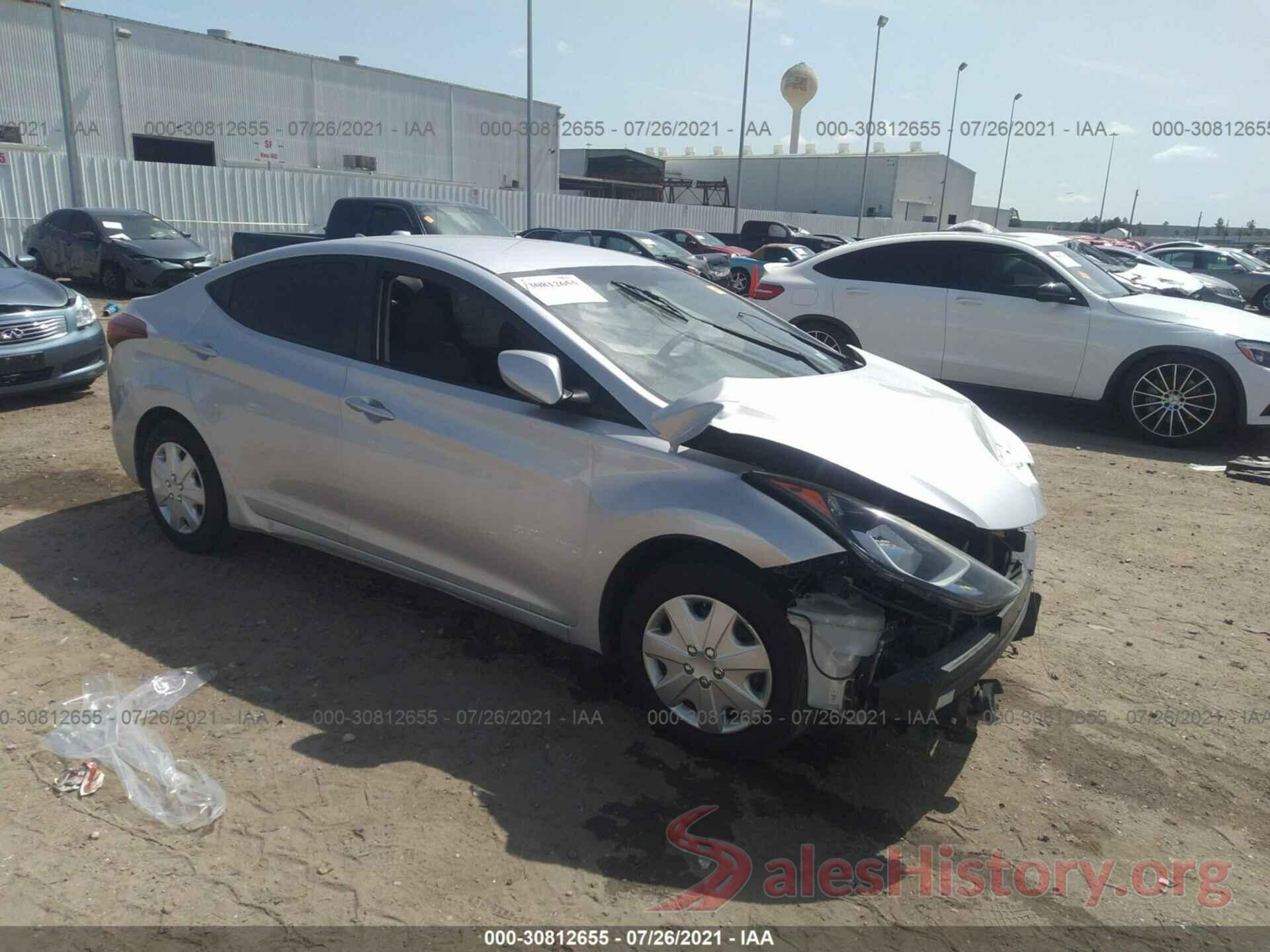 5NPDH4AE8GH765885 2016 HYUNDAI ELANTRA