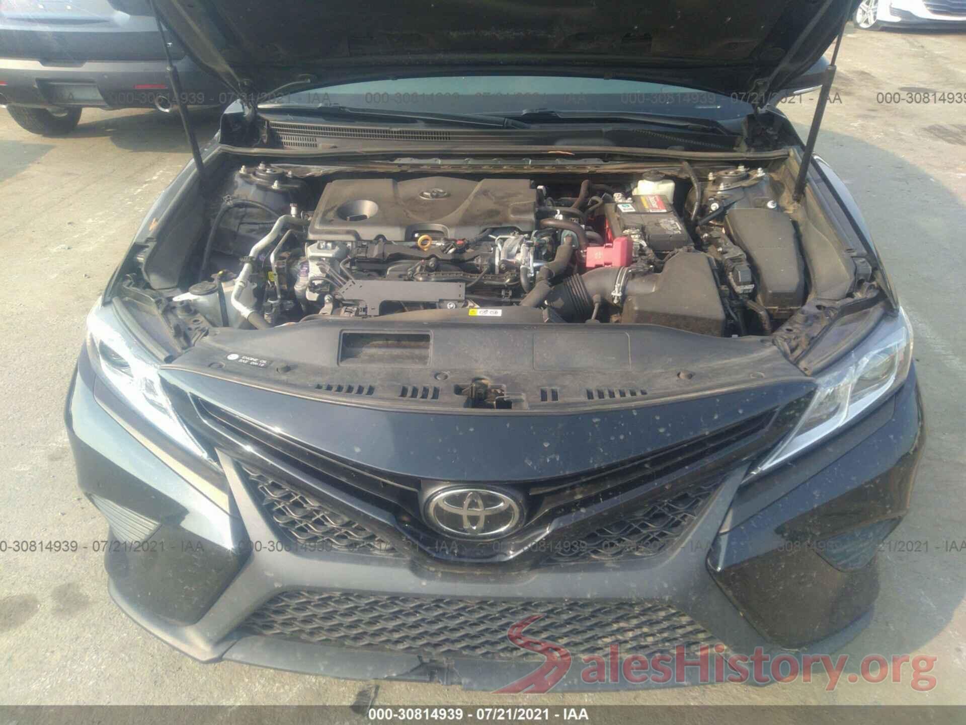 4T1B11HK0JU018733 2018 TOYOTA CAMRY