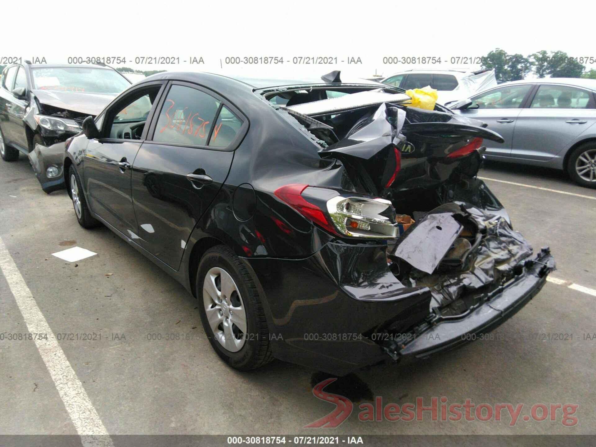 3KPFK4A74HE141647 2017 KIA FORTE