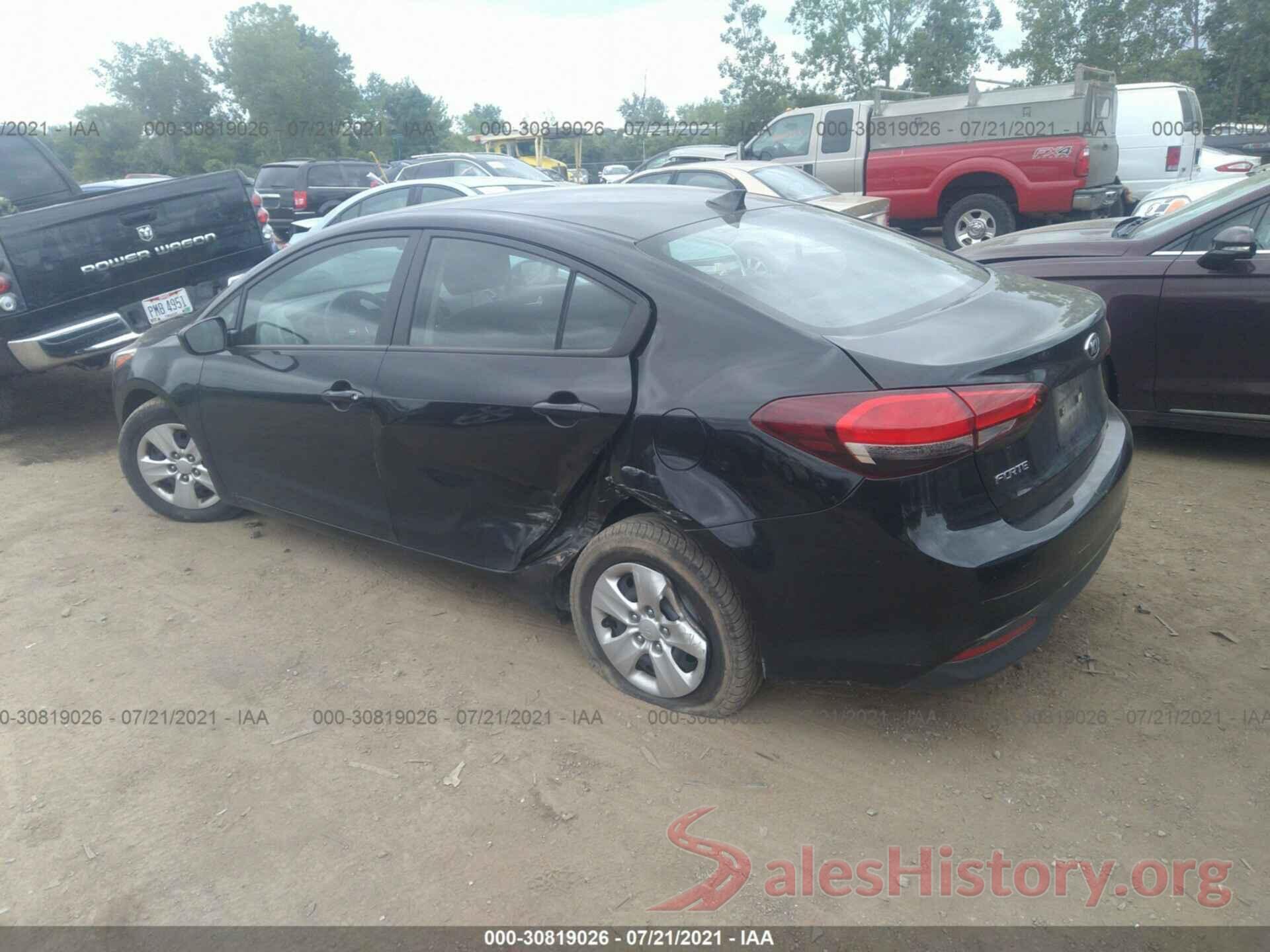 3KPFK4A72HE118061 2017 KIA FORTE