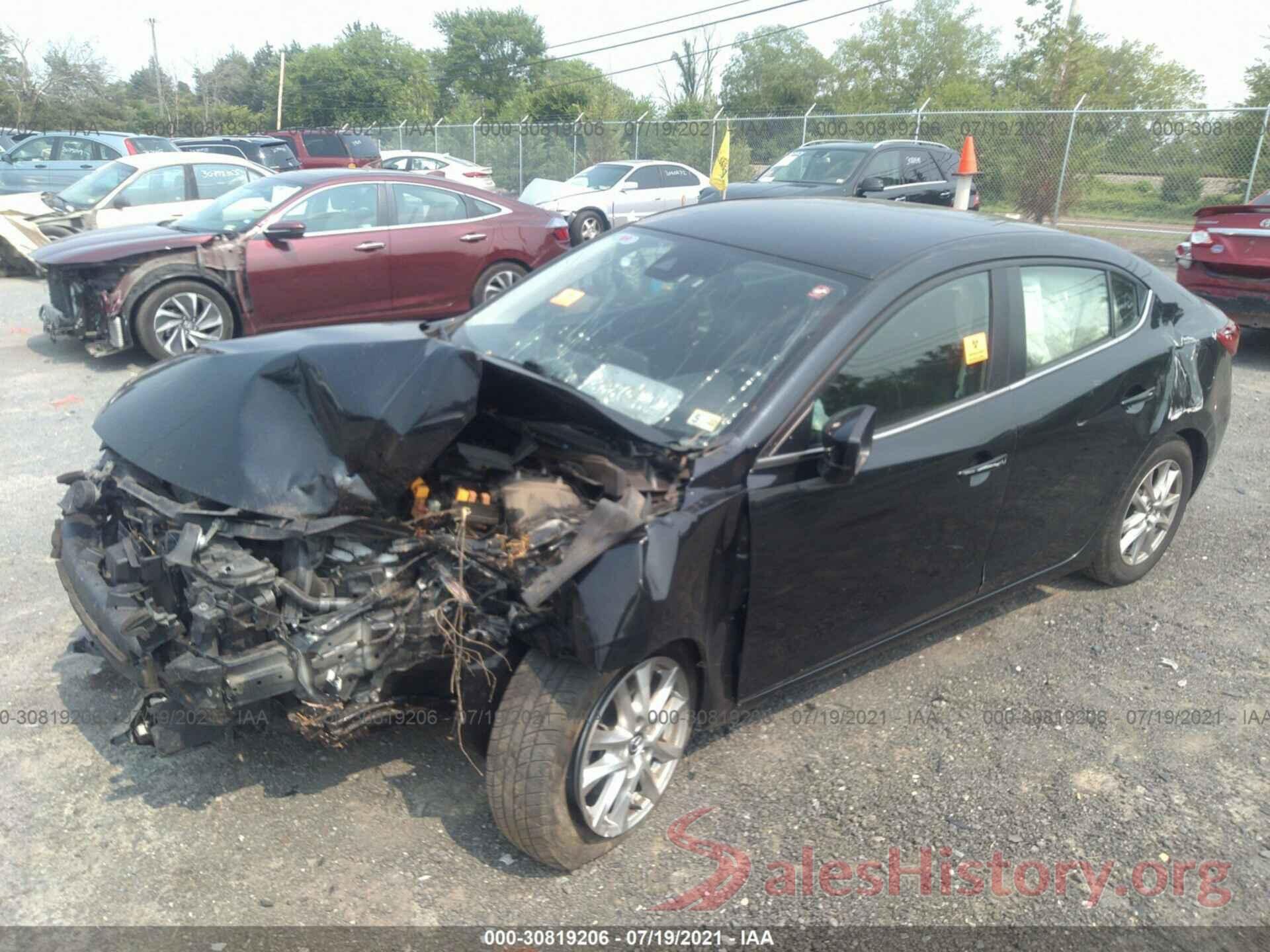 3MZBN1U74JM215674 2018 MAZDA MAZDA3 4-DOOR