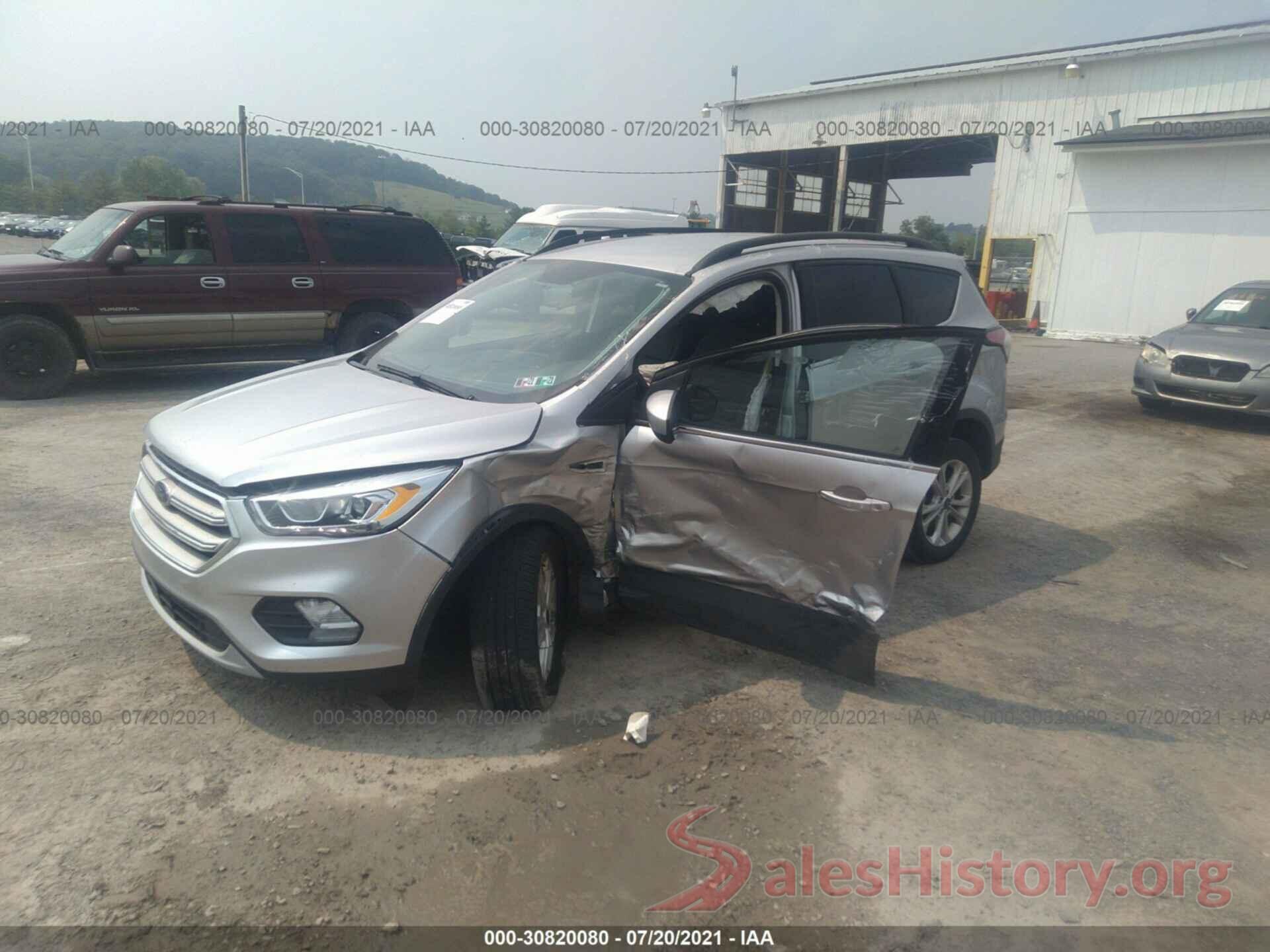 1FMCU9HD2JUD35294 2018 FORD ESCAPE