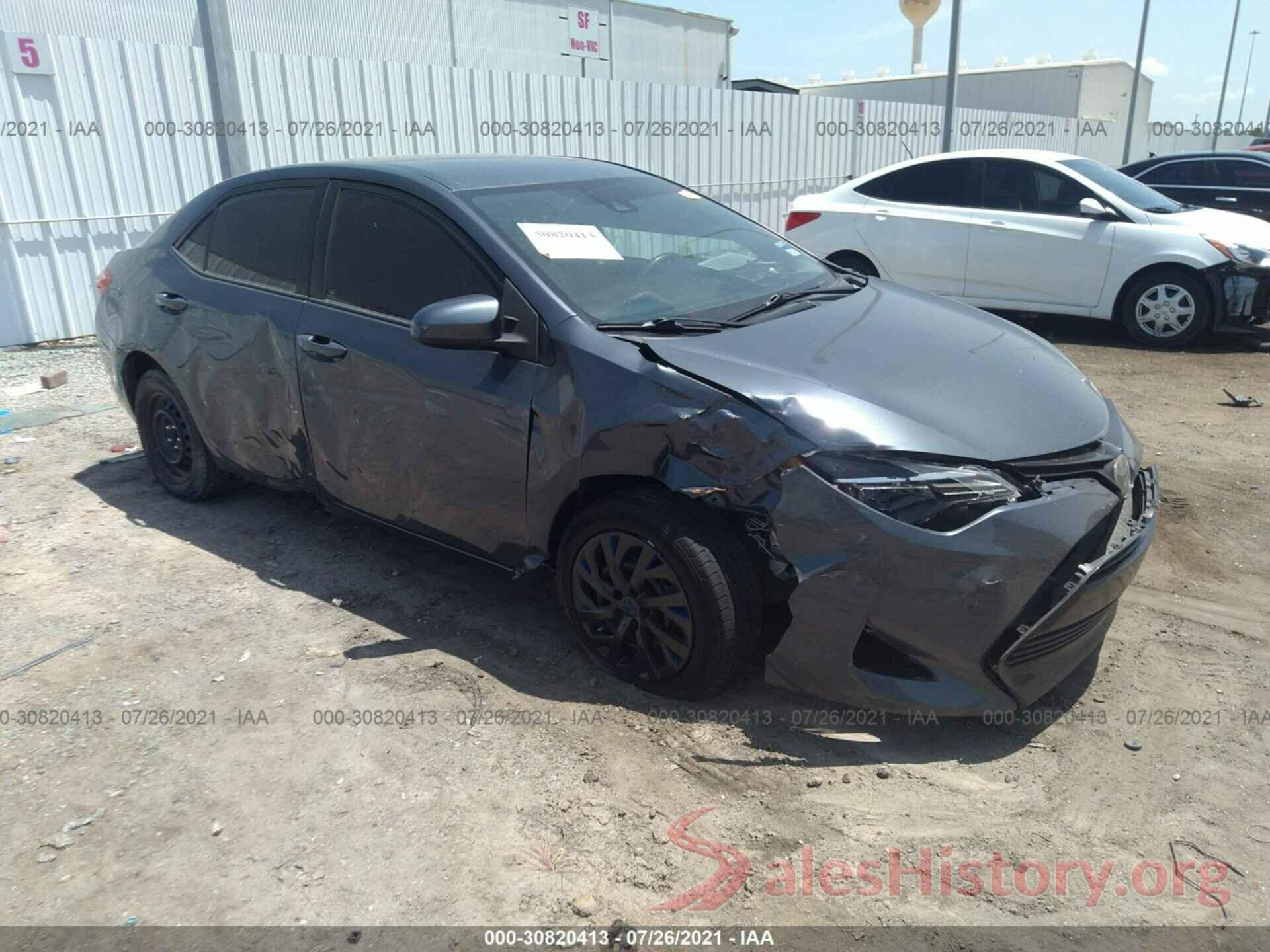 5YFBURHE5HP704942 2017 TOYOTA COROLLA