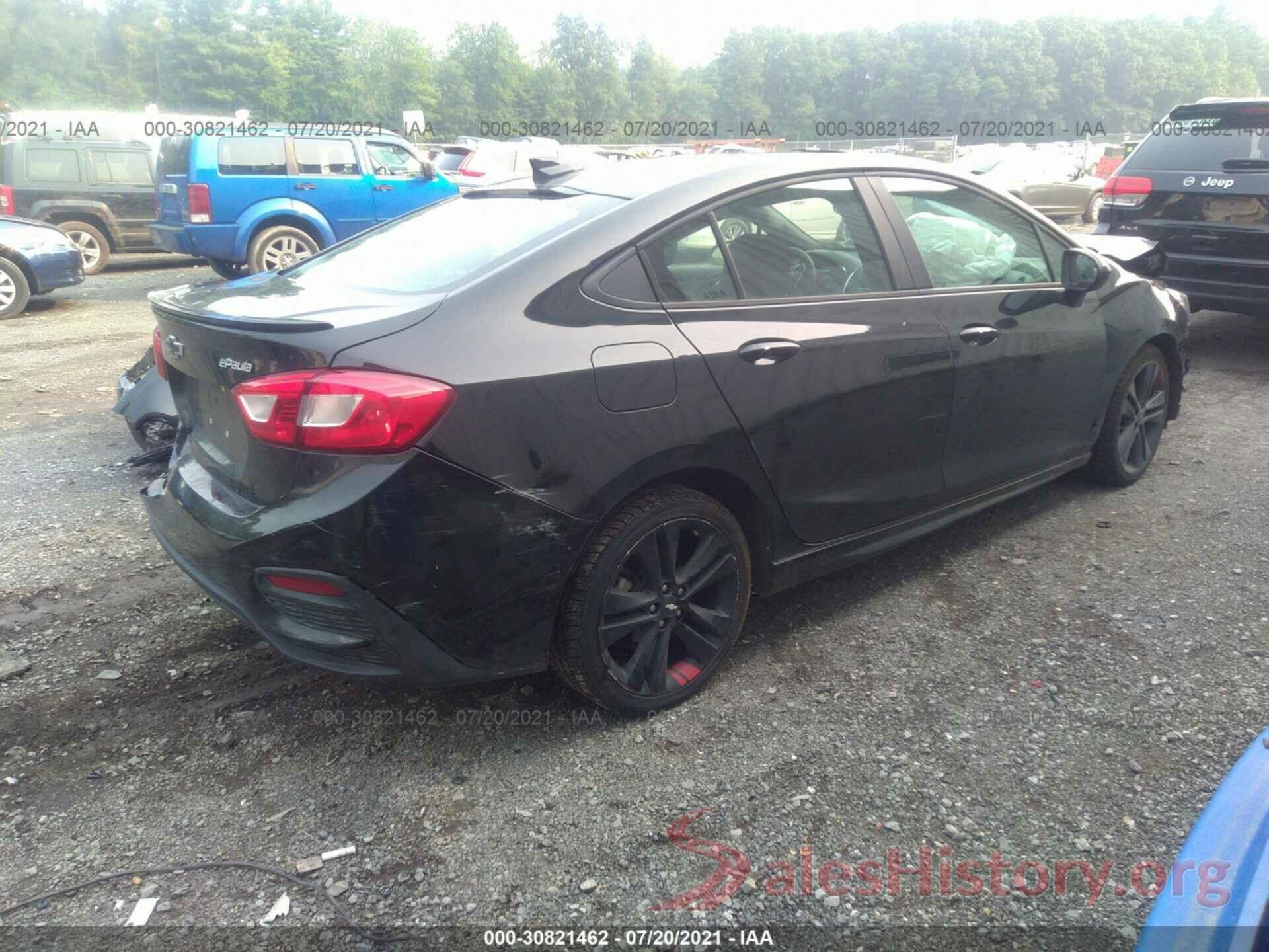 1G1BE5SM9J7157986 2018 CHEVROLET CRUZE