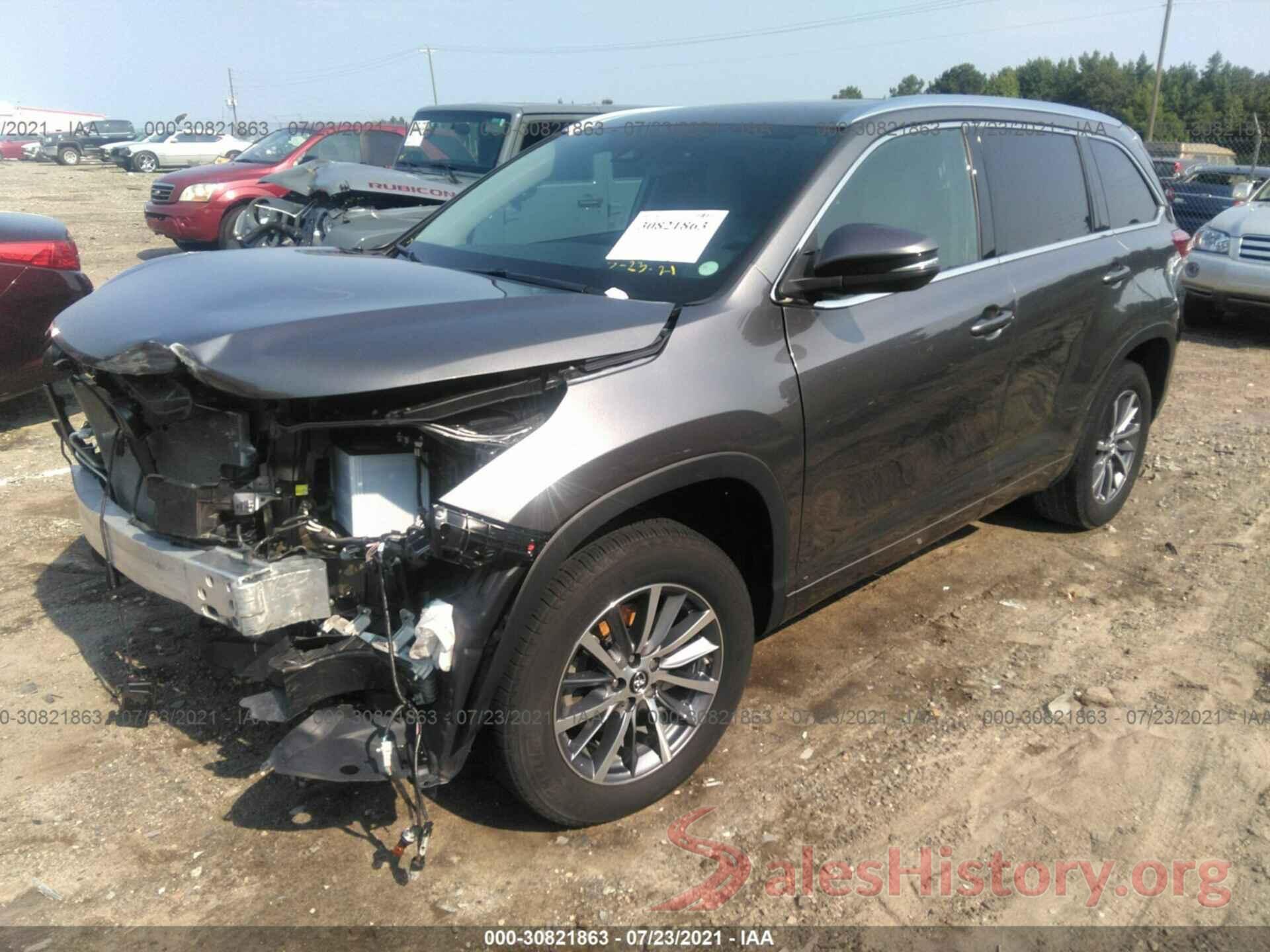 5TDKZRFH8JS548875 2018 TOYOTA HIGHLANDER