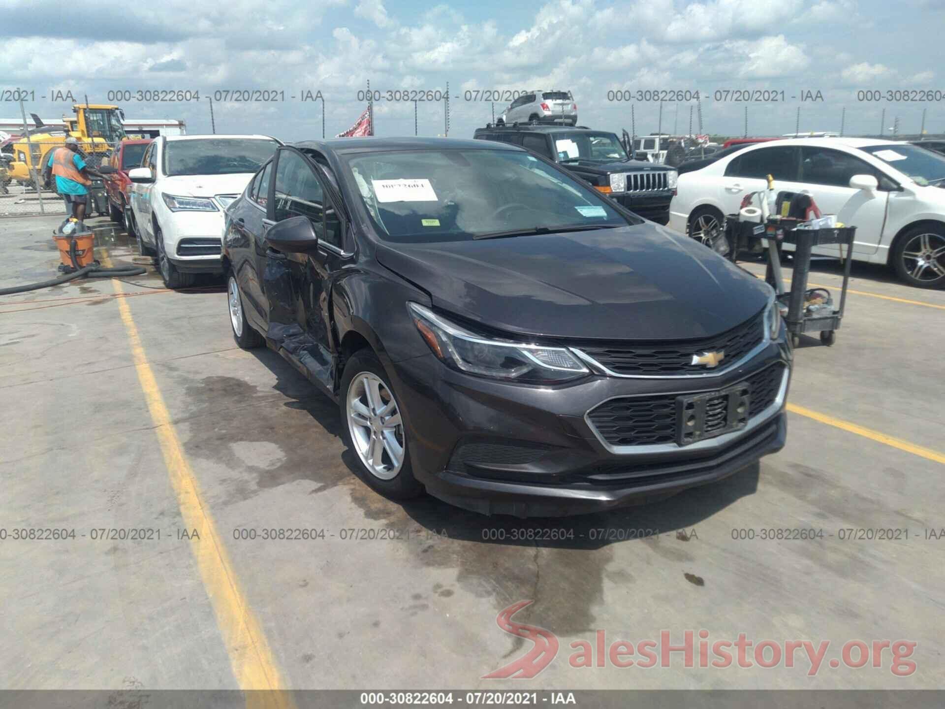 1G1BE5SMXH7120584 2017 CHEVROLET CRUZE