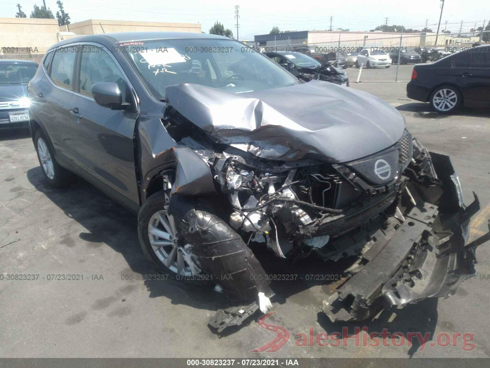 JN1BJ1CP3KW526923 2019 NISSAN ROGUE SPORT