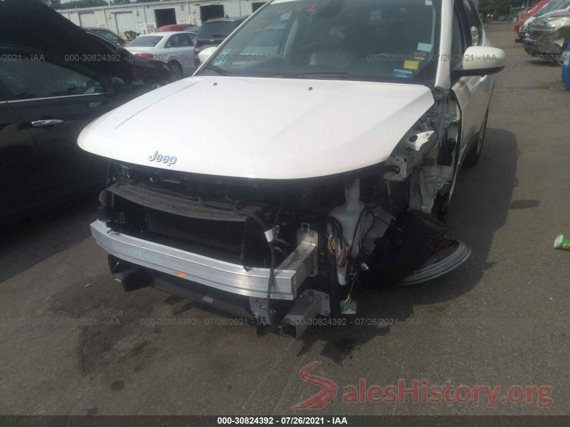 3C4NJDBB1JT176181 2018 JEEP COMPASS