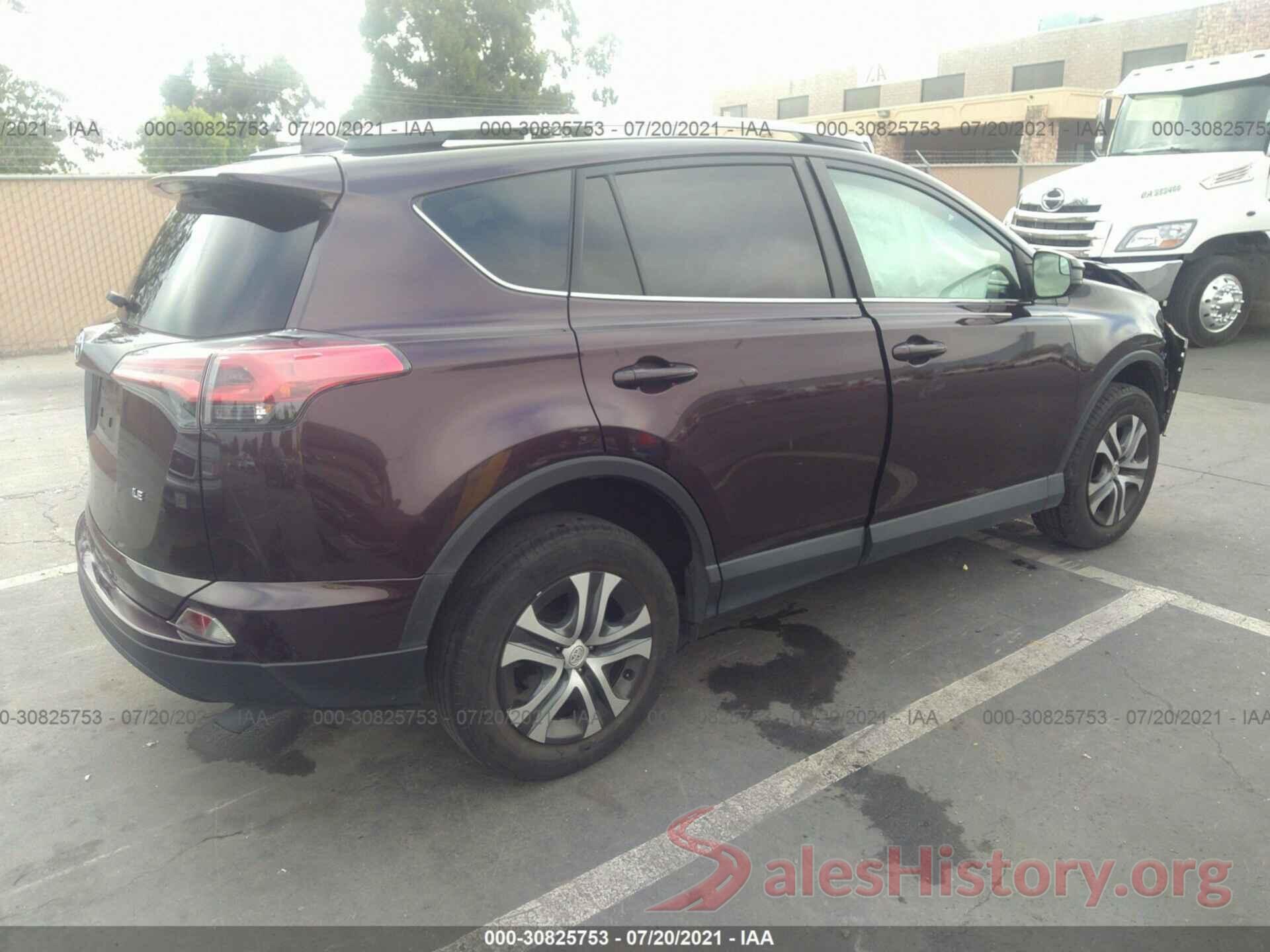 2T3ZFREV0HW390944 2017 TOYOTA RAV4