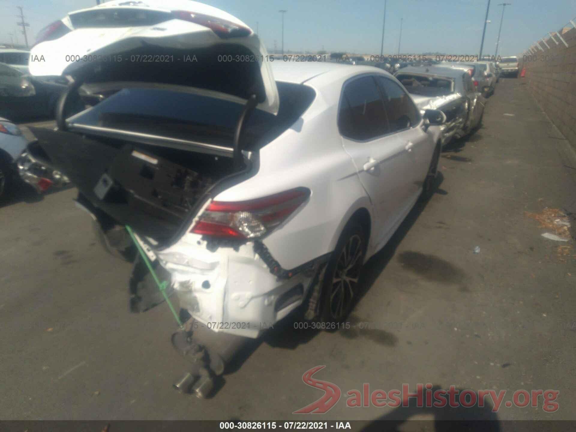 4T1B11HK3JU638153 2018 TOYOTA CAMRY