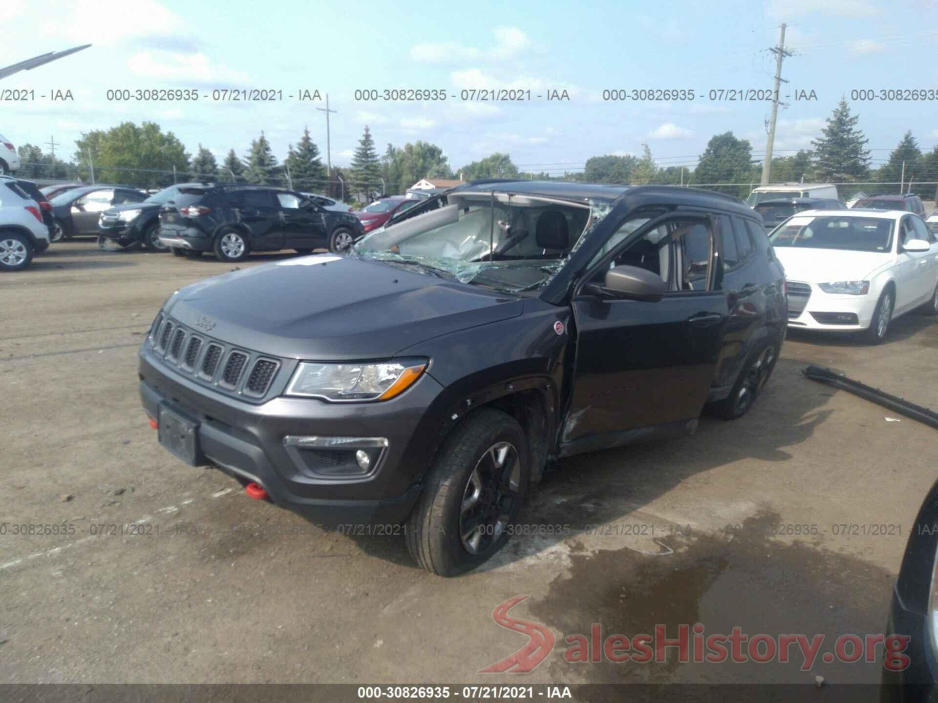 3C4NJDDB8JT451235 2018 JEEP COMPASS