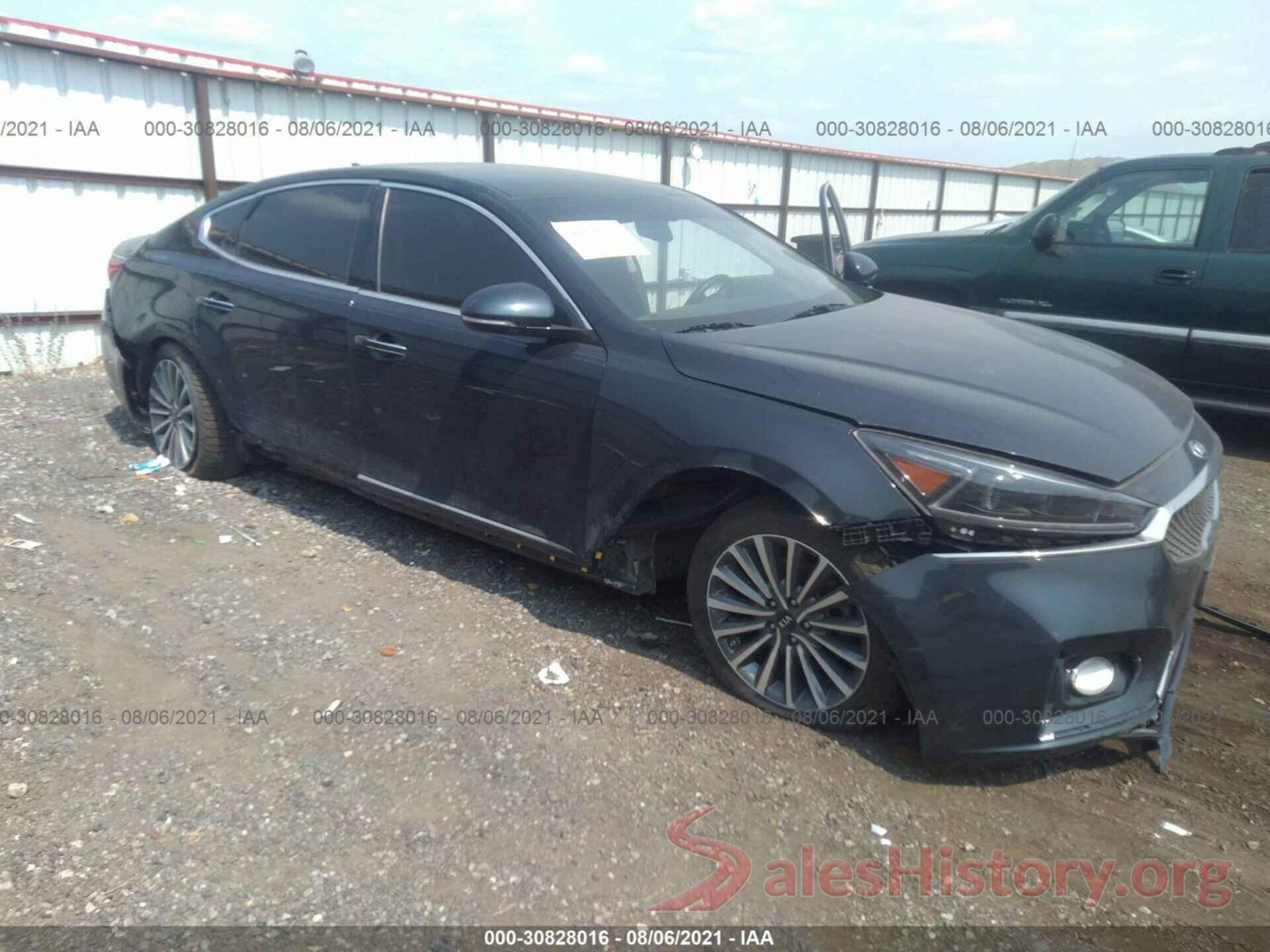 KNALB4J18H5042918 2017 KIA CADENZA