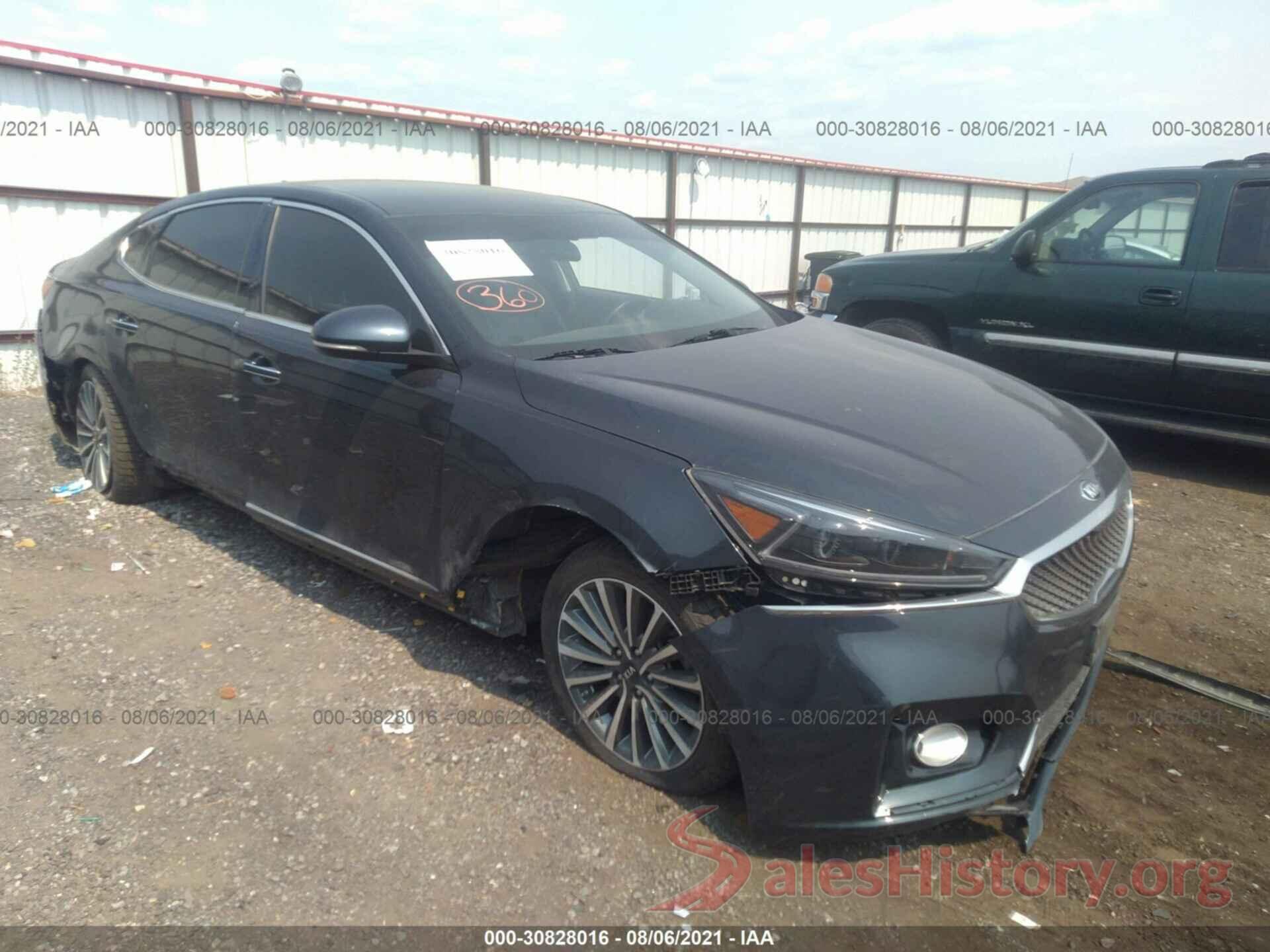 KNALB4J18H5042918 2017 KIA CADENZA