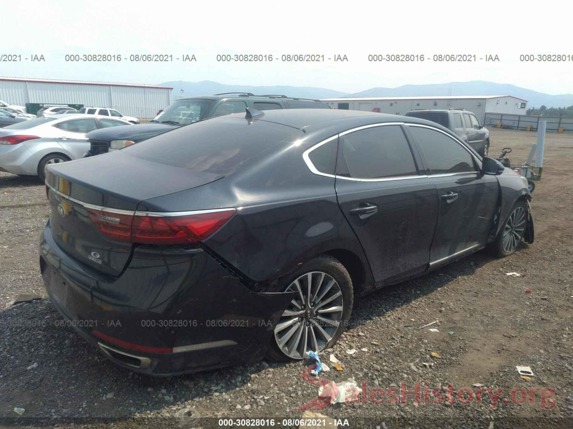 KNALB4J18H5042918 2017 KIA CADENZA