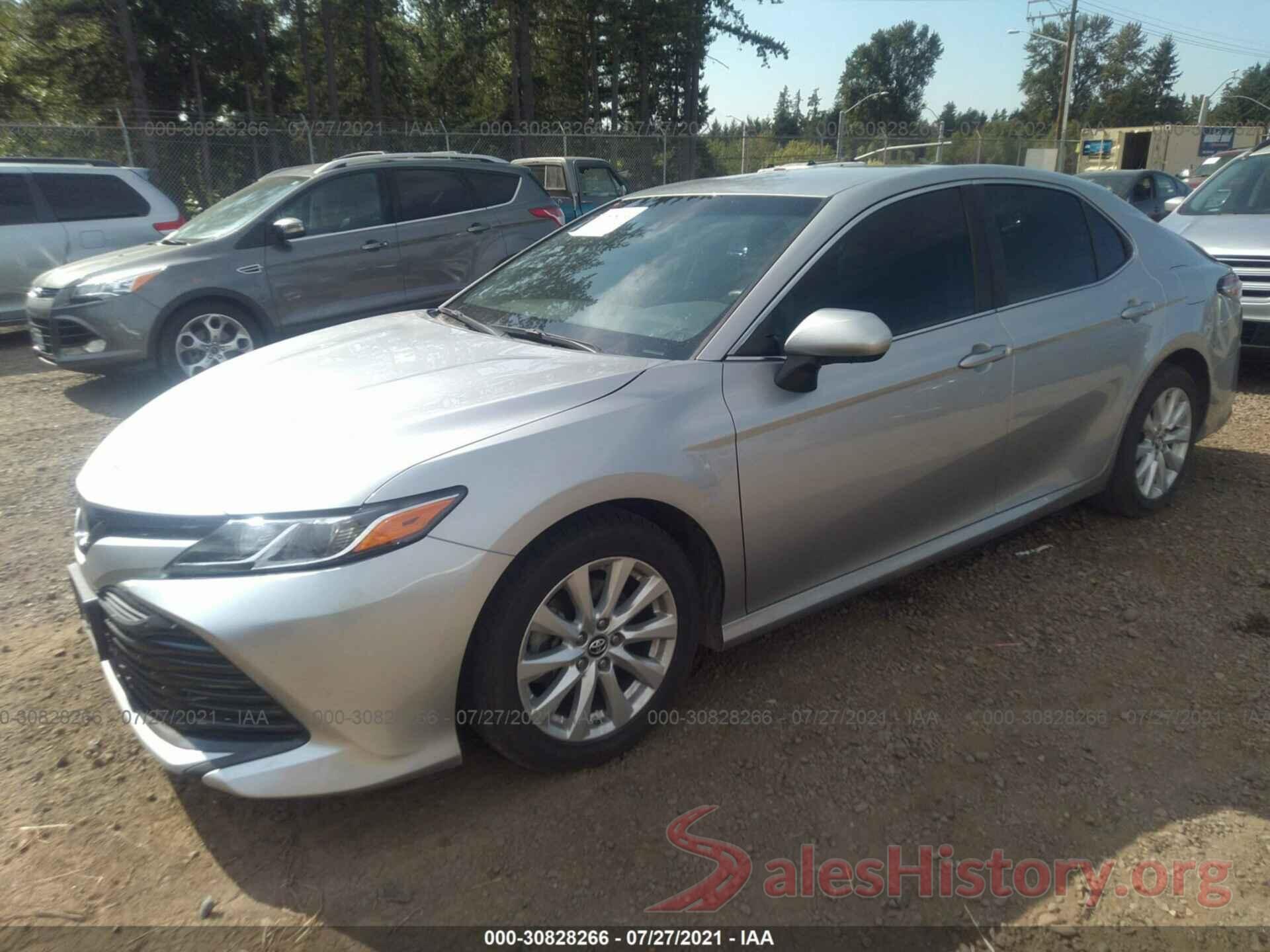 4T1B11HKXJU509942 2018 TOYOTA CAMRY