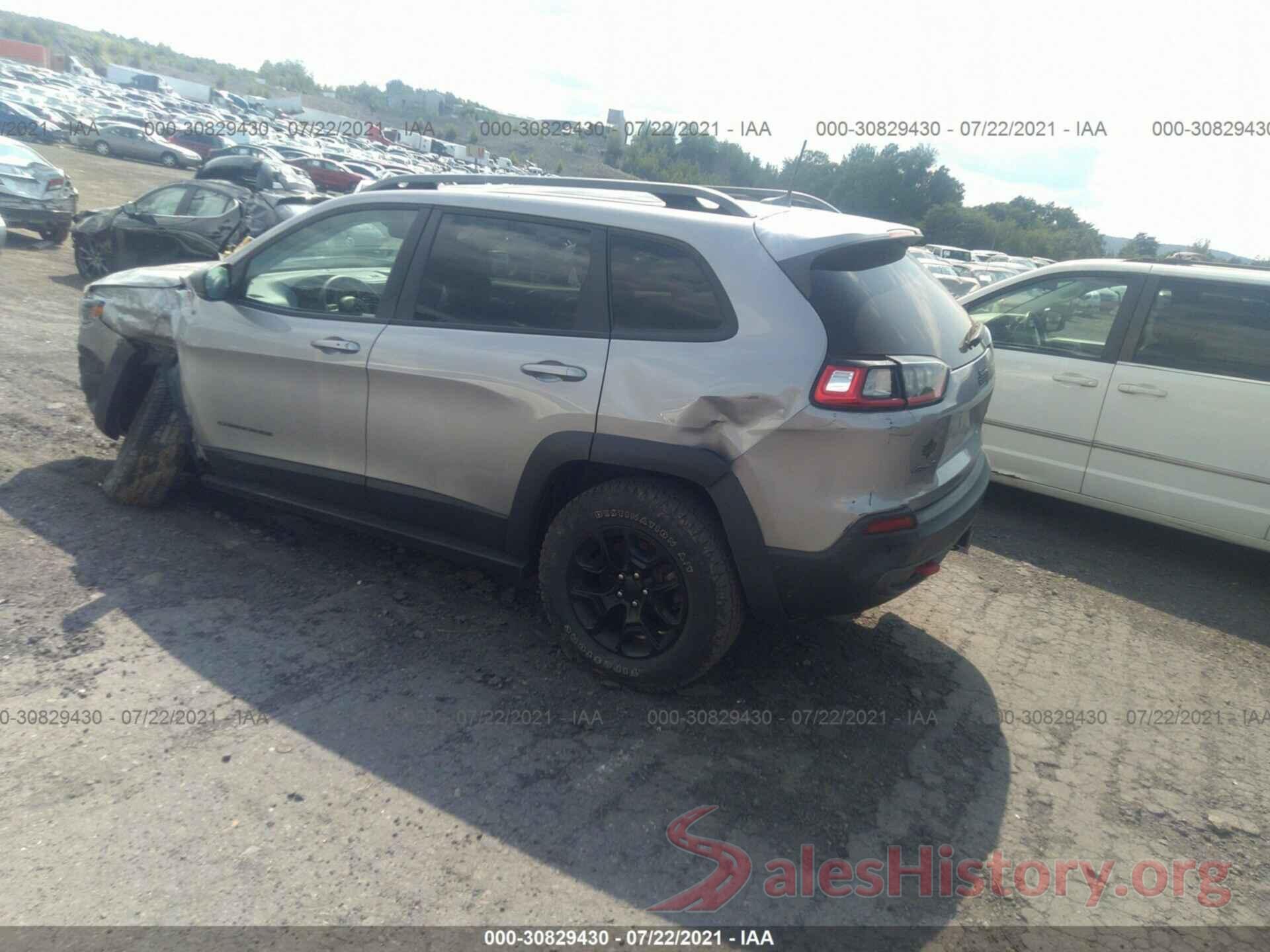 1C4PJMBX1KD396870 2019 JEEP CHEROKEE