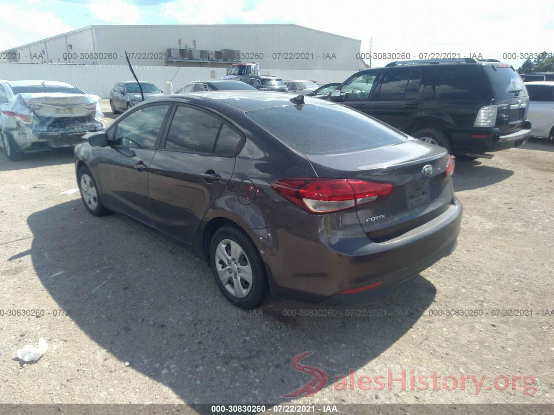 3KPFK4A76JE164613 2018 KIA FORTE