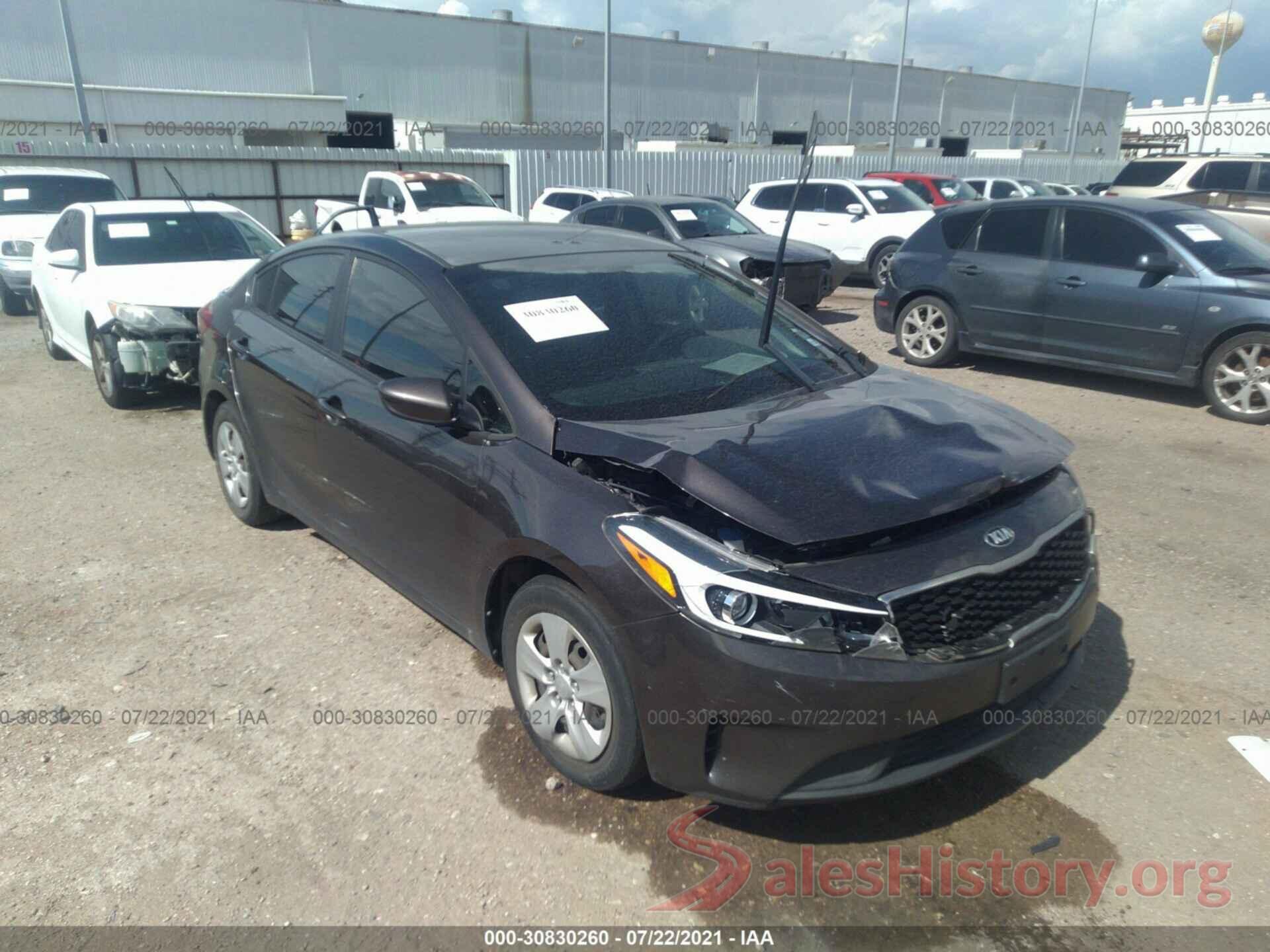 3KPFK4A76JE164613 2018 KIA FORTE